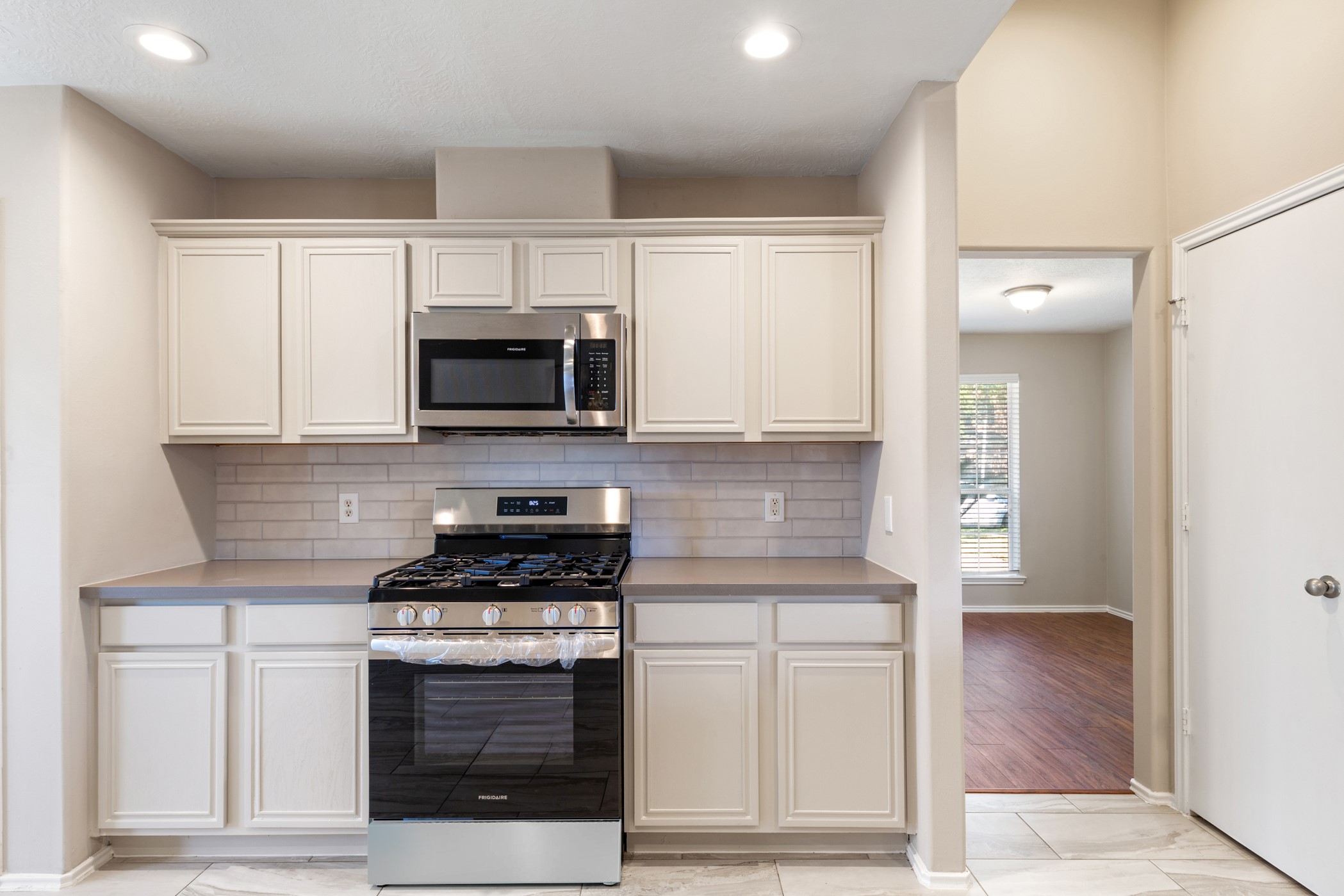 1111 Magnolia Dale Drive, Fresno, TX 77545