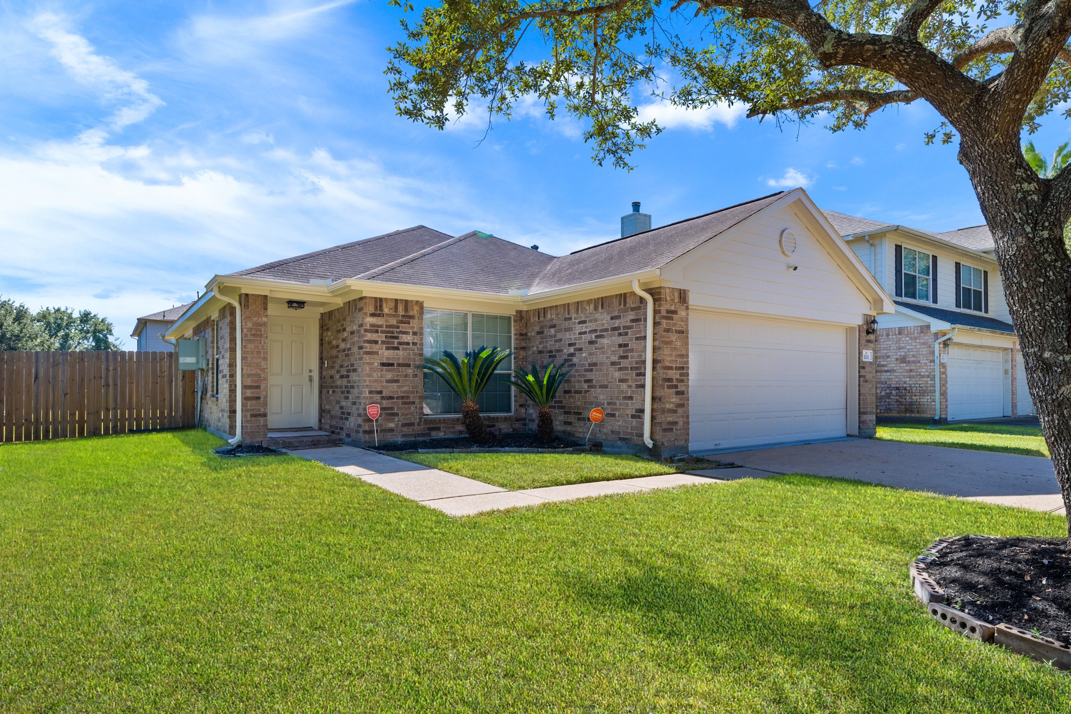 1111 Magnolia Dale Drive, Fresno, TX 77545