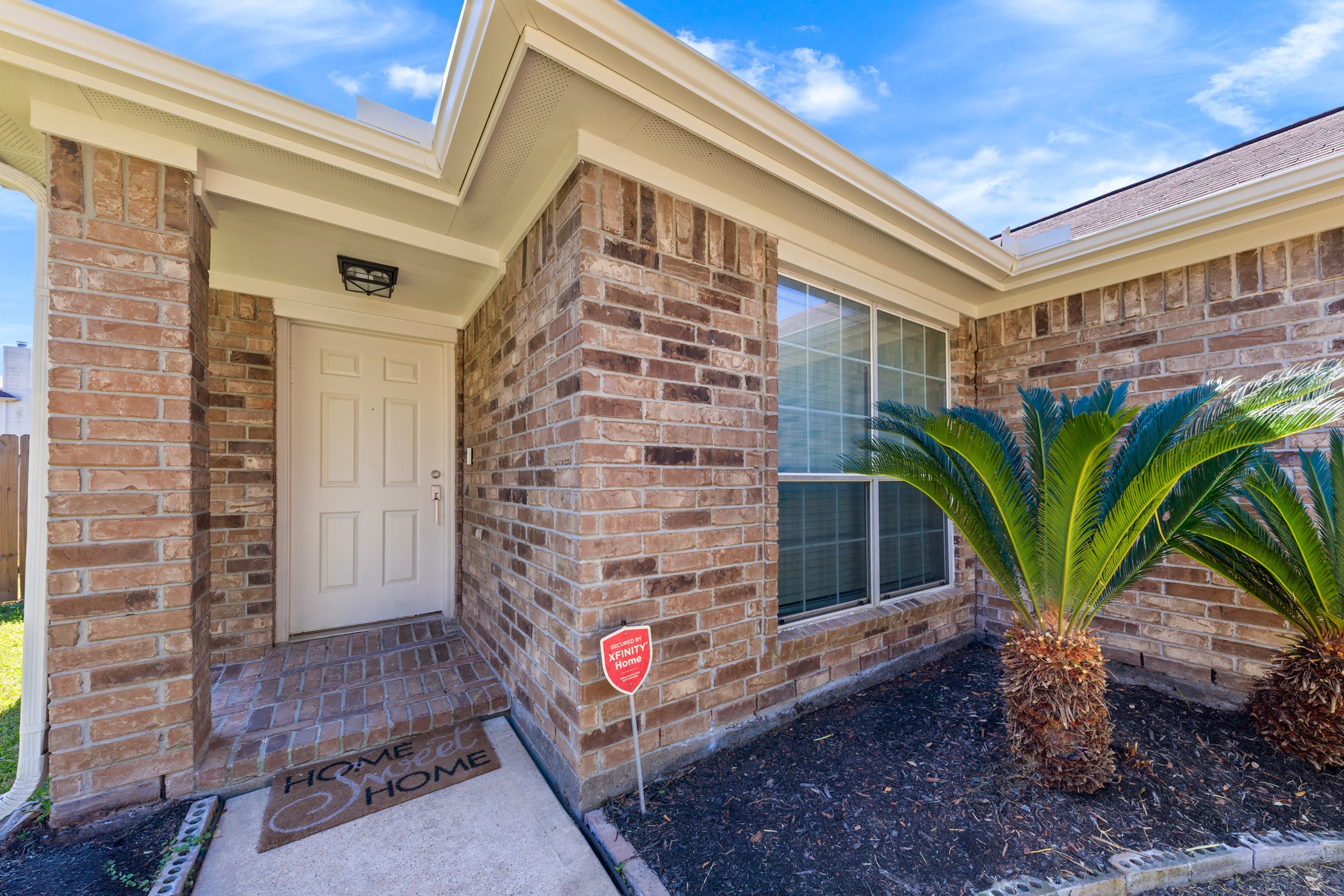 1111 Magnolia Dale Drive, Fresno, TX 77545