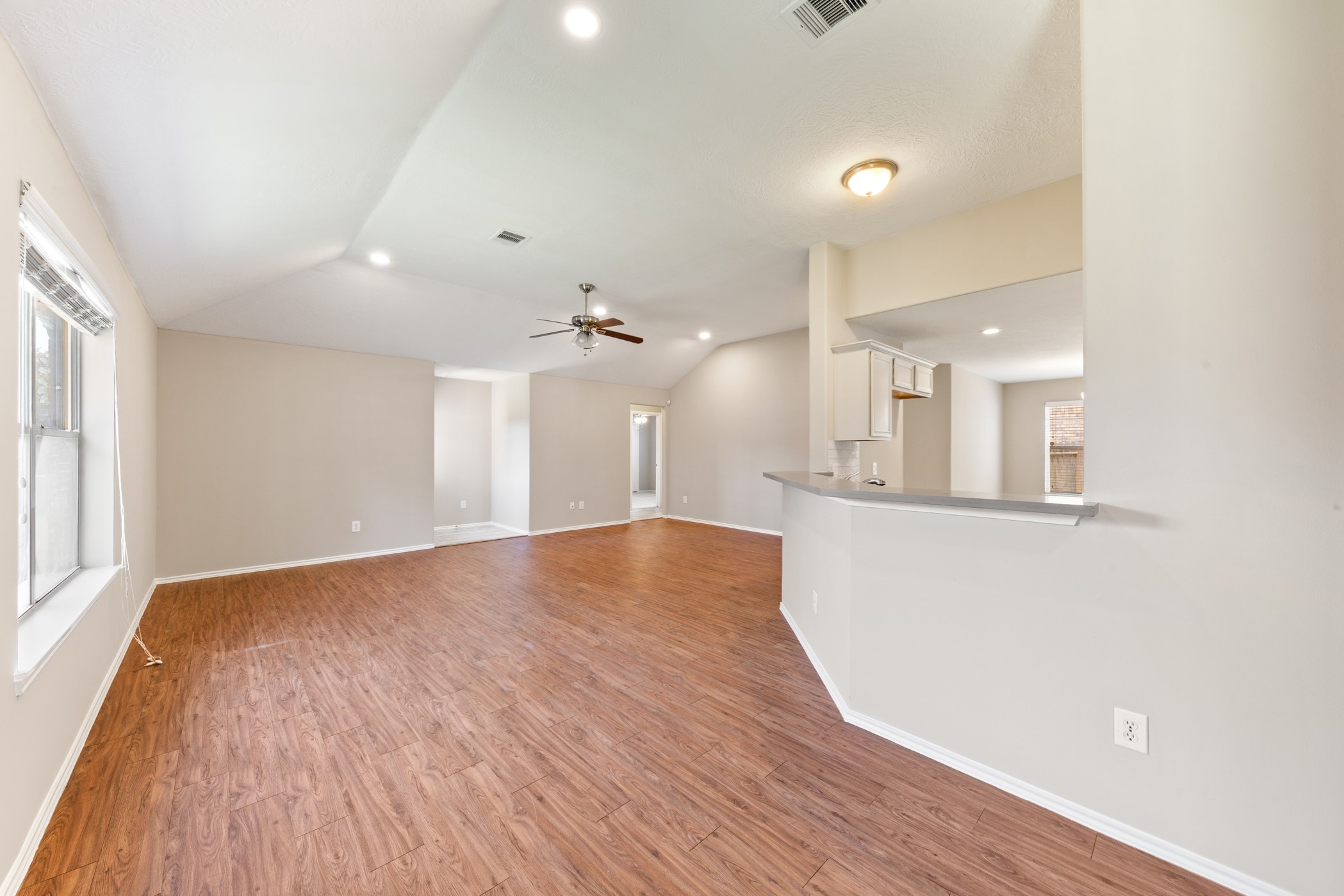 1111 Magnolia Dale Drive, Fresno, TX 77545