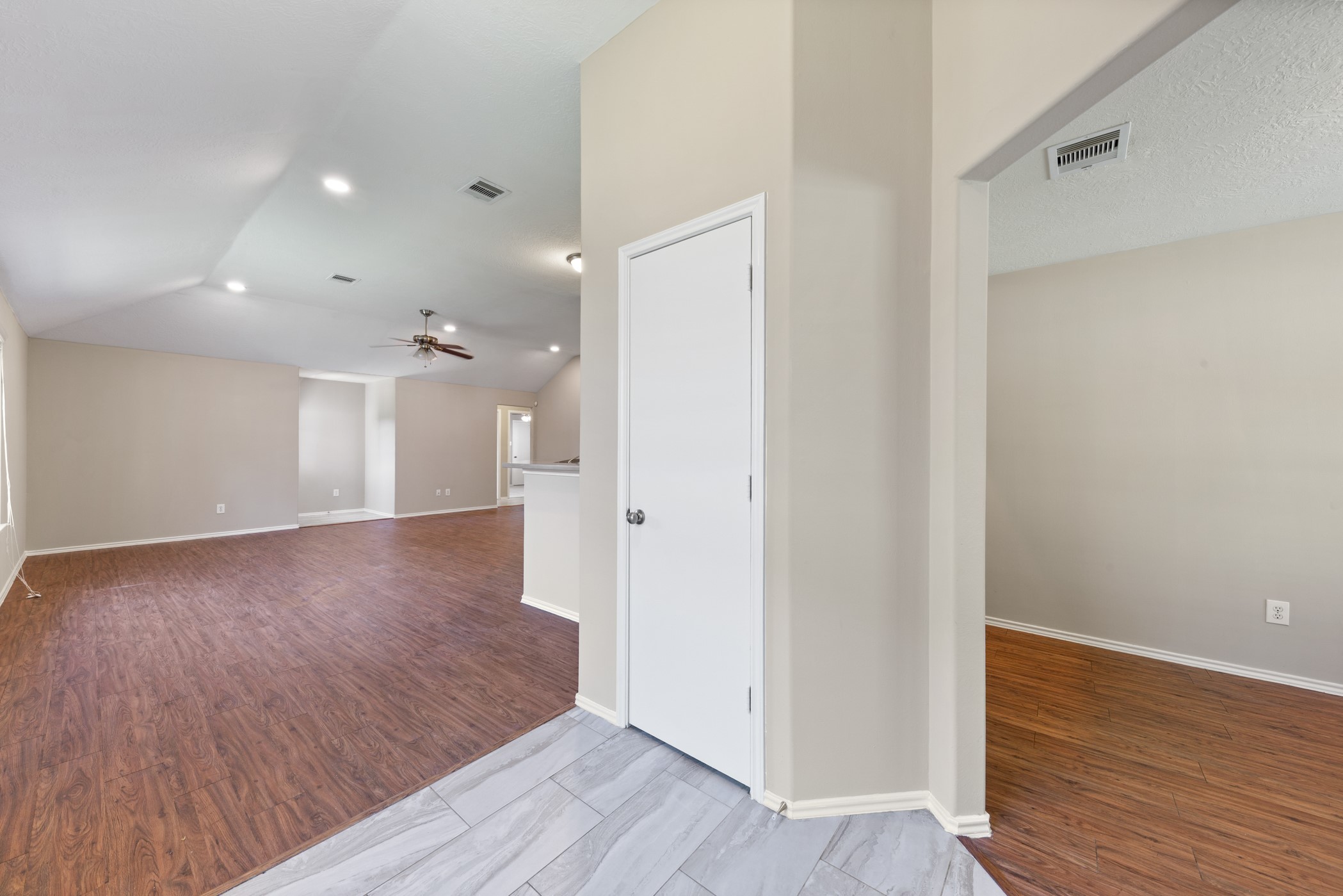 1111 Magnolia Dale Drive, Fresno, TX 77545