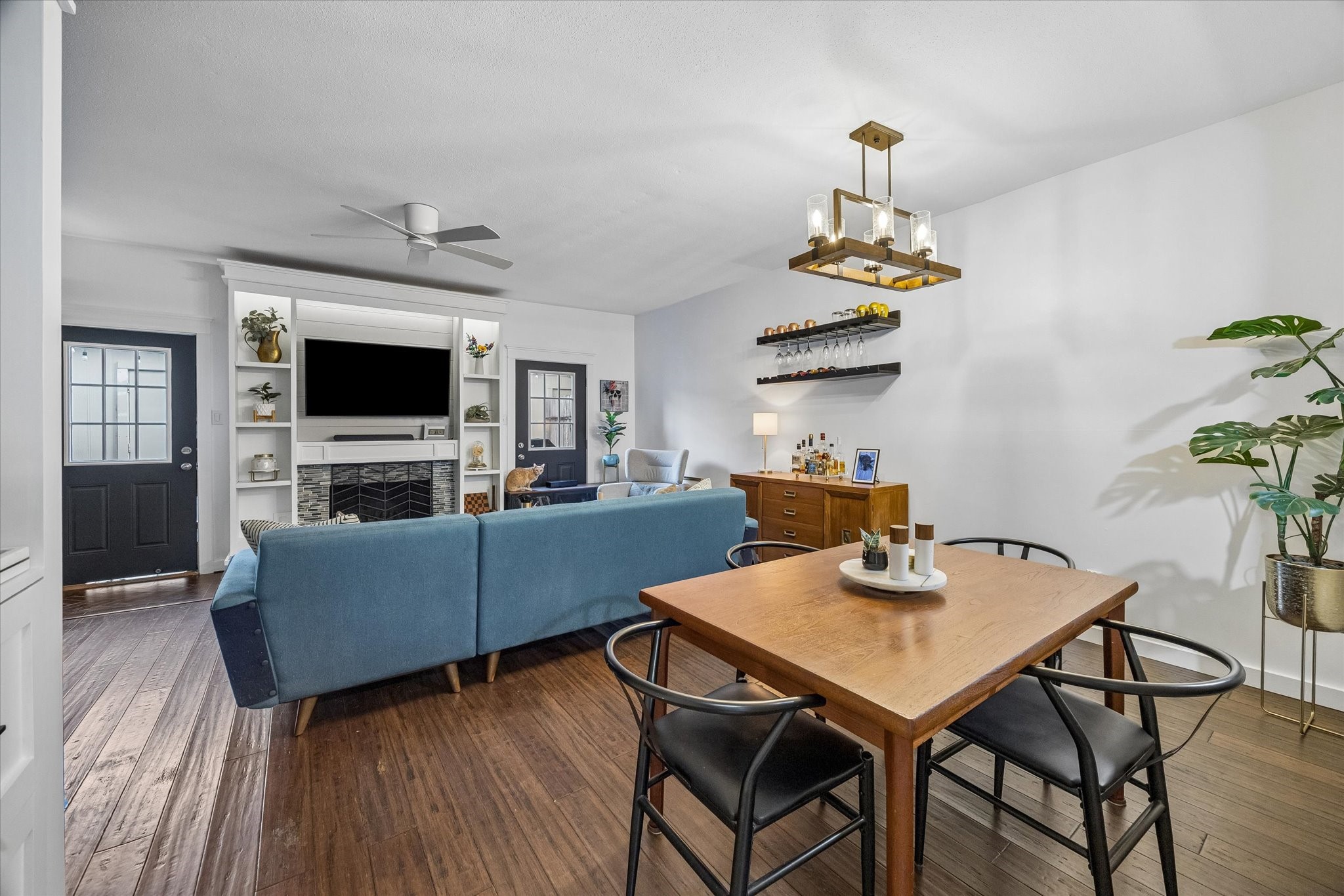 Living space and dining area