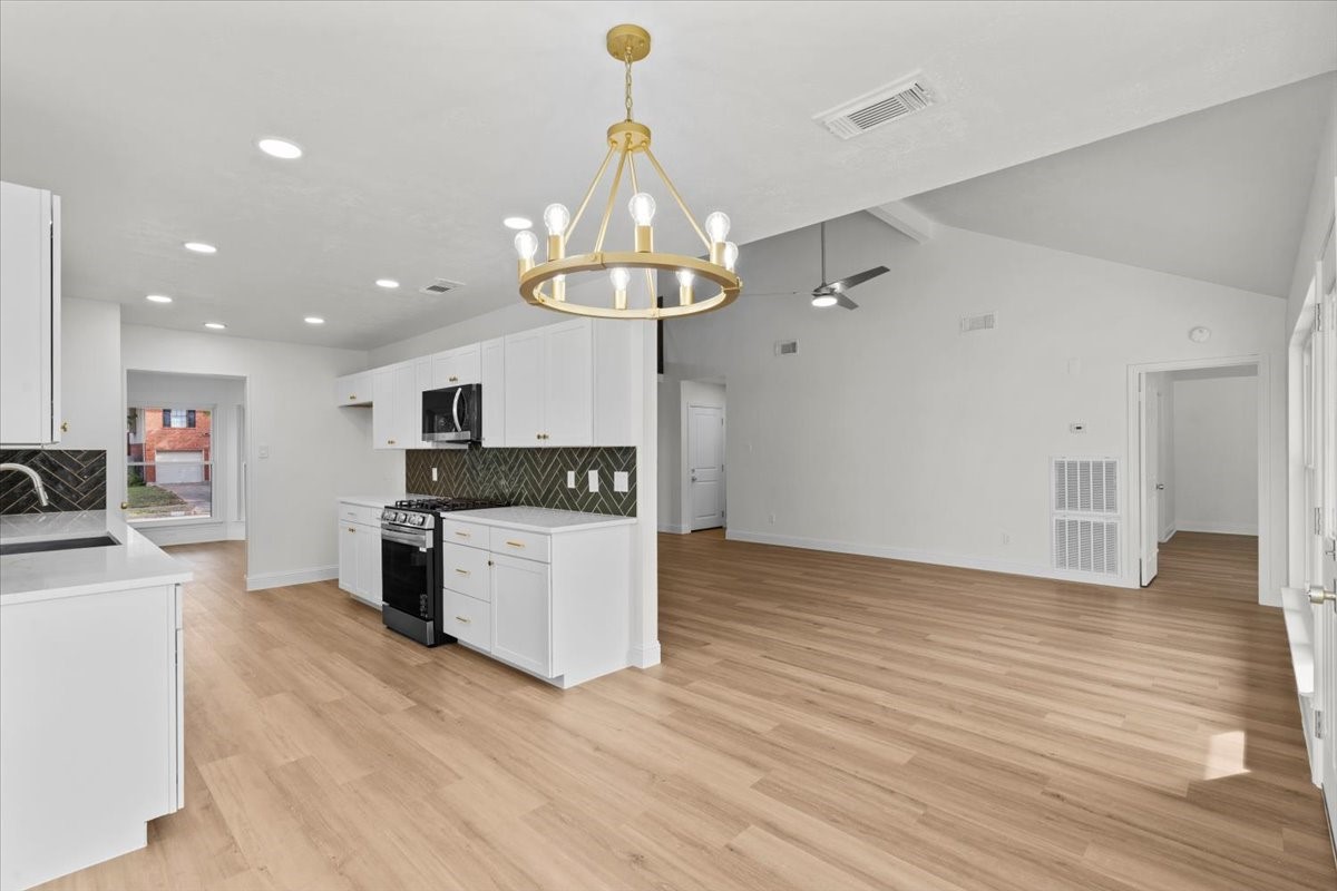 1704 San Jose Street, Friendswood, TX 77546
