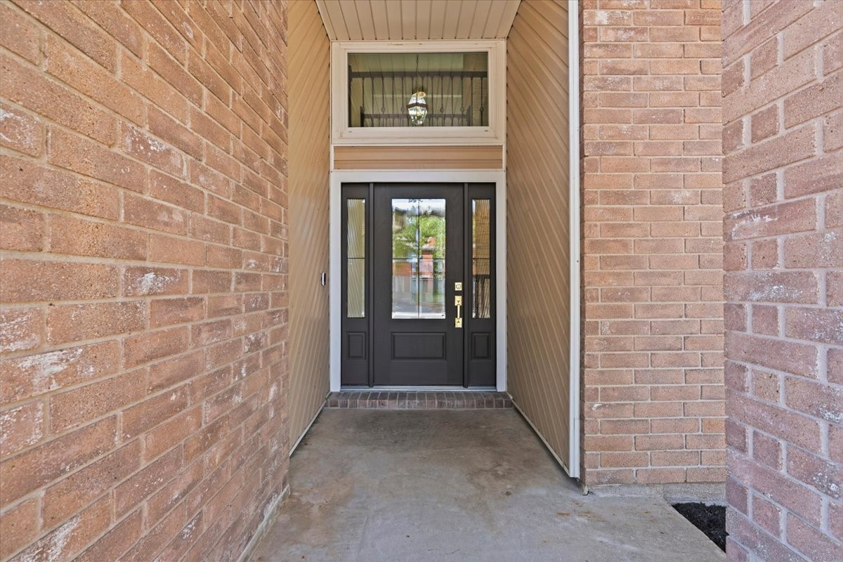 Front door/entry