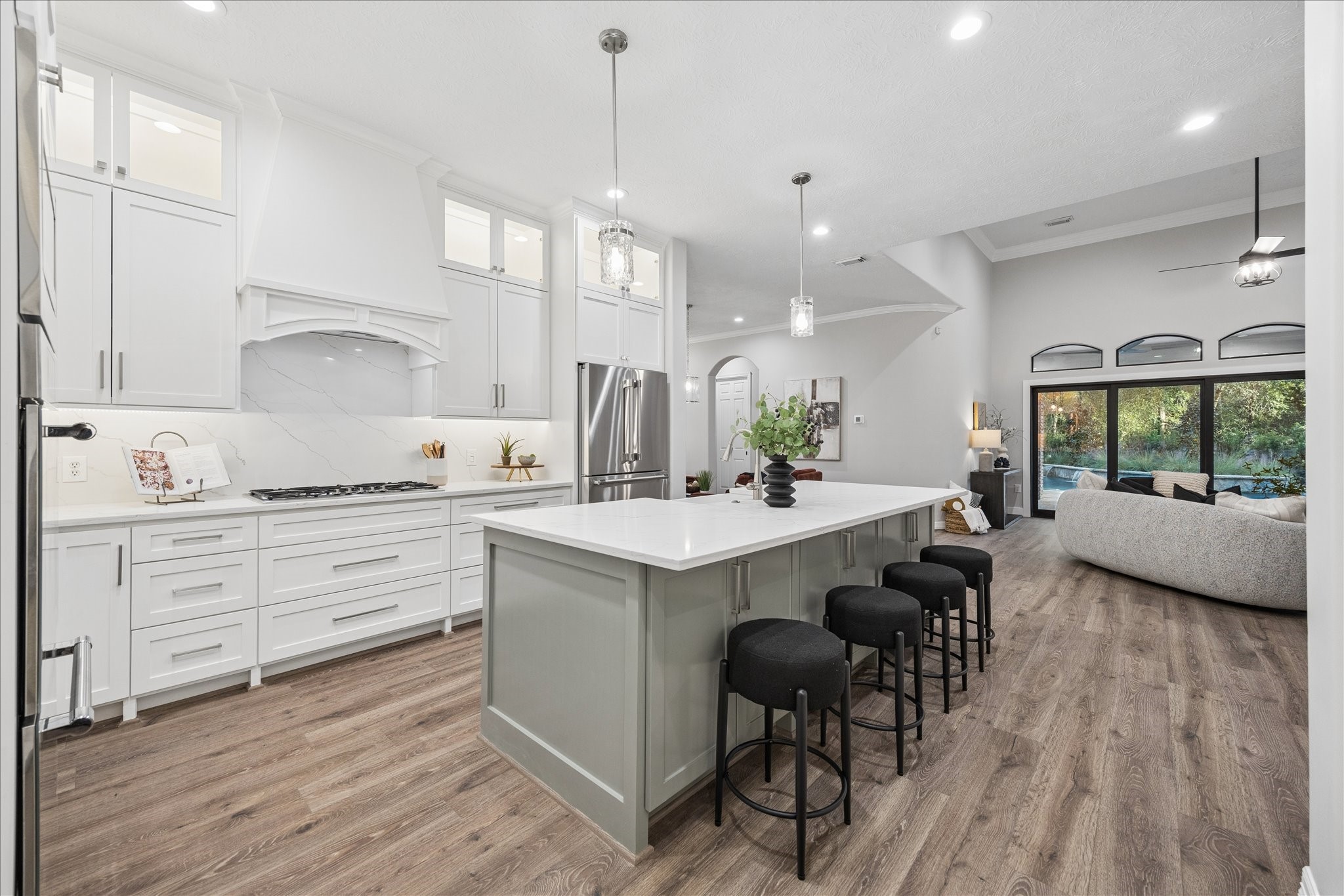 3710 Chateau Cove, Spring, TX 77386