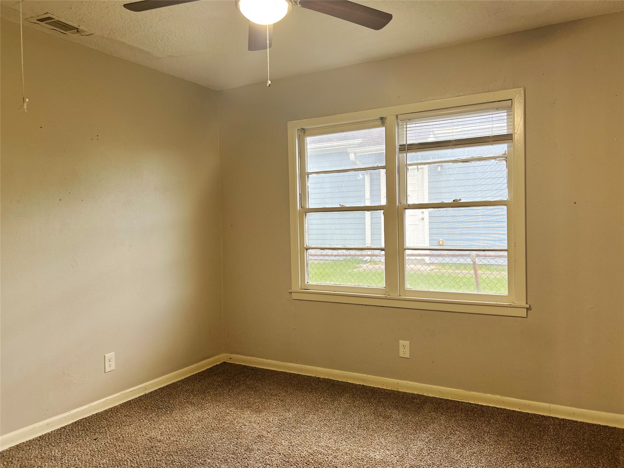 2918 3rd Avenue N, Texas City, TX 77590