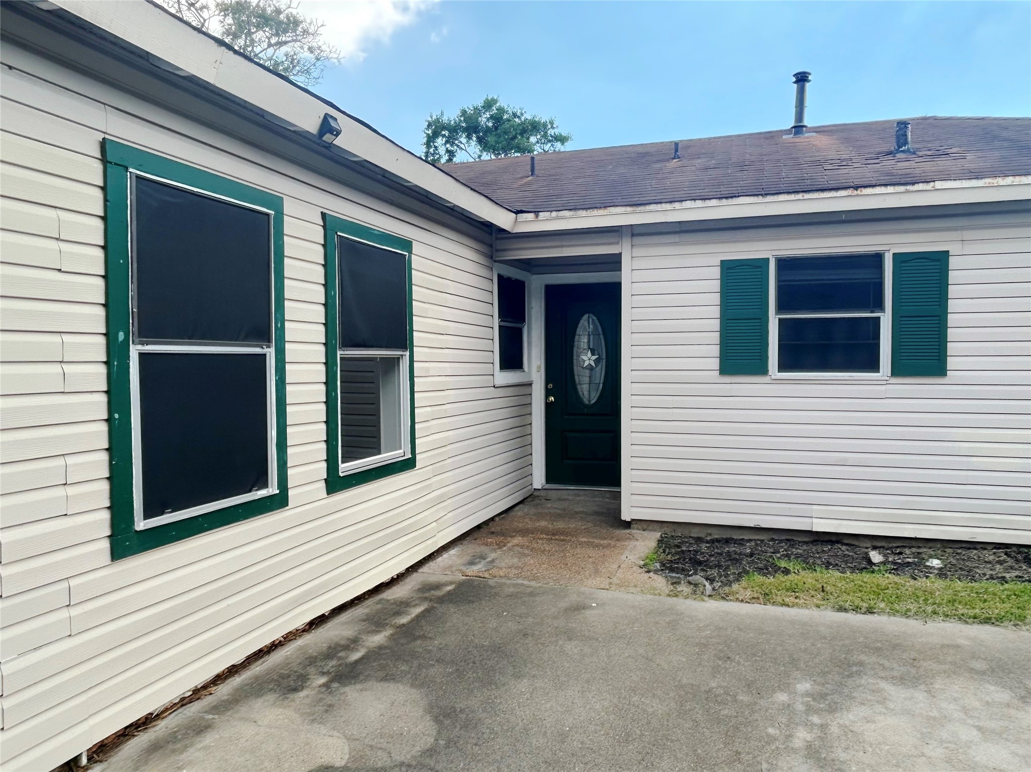 2918 3rd Avenue N, Texas City, TX 77590