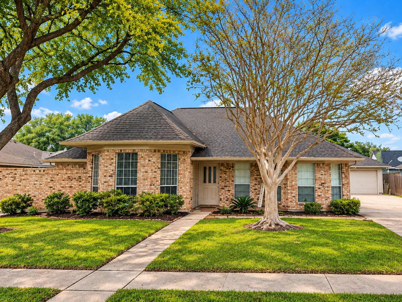 606 Tudor Court, Deer Park, TX 77536