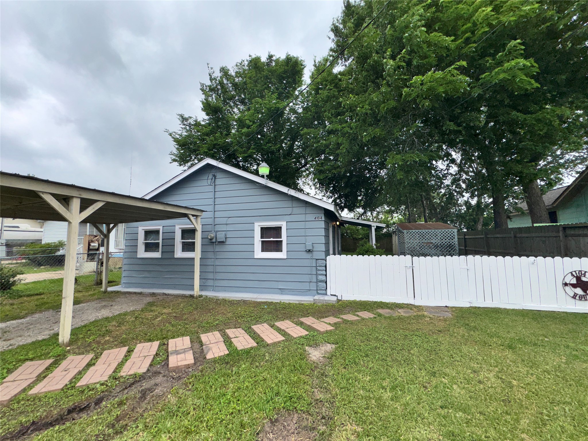 4104 Houx Street, Bacliff, TX 77518 4104 Houx Street, Bacliff, TX 77518