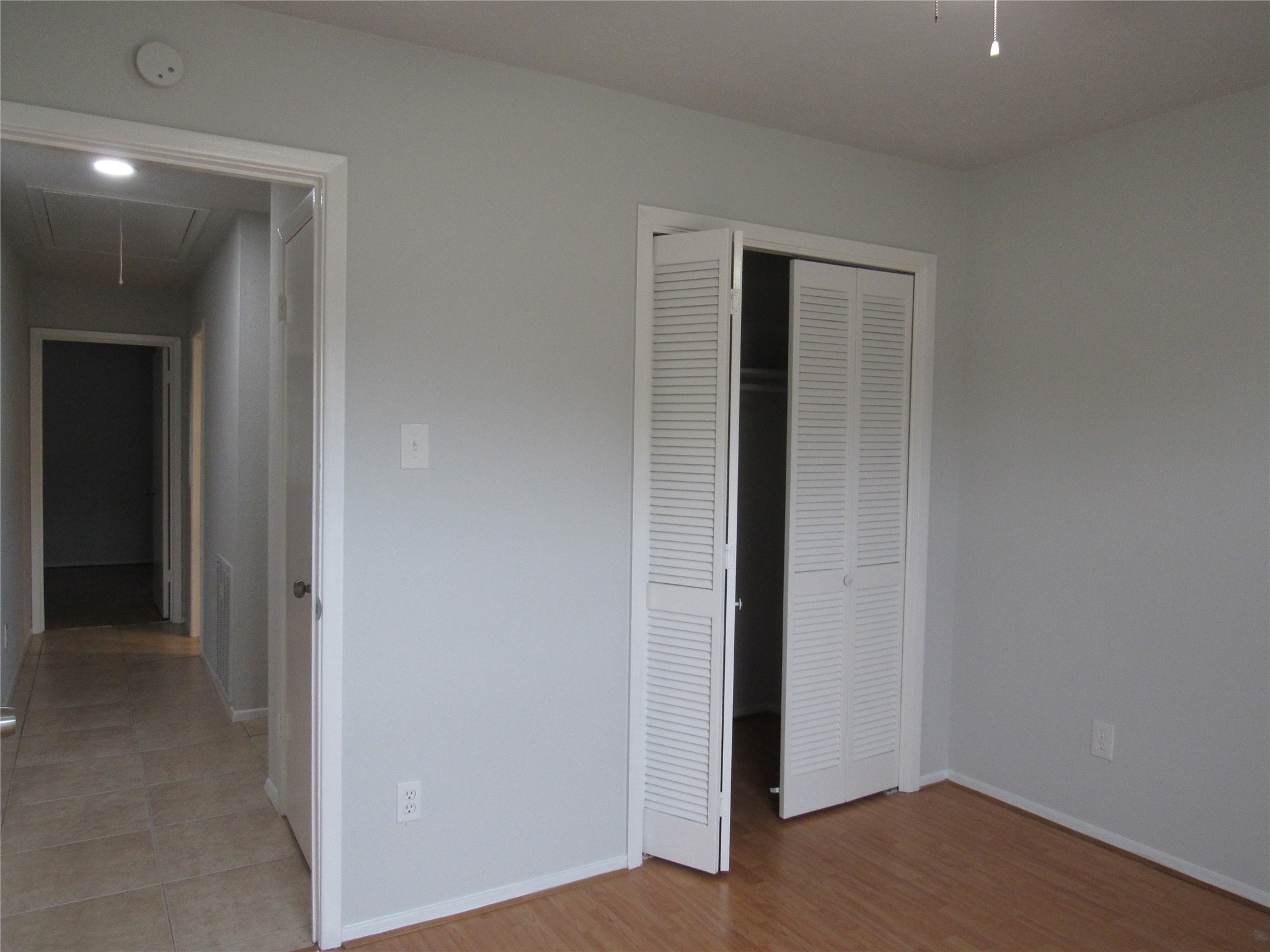 Another view of 4th Bedroom.