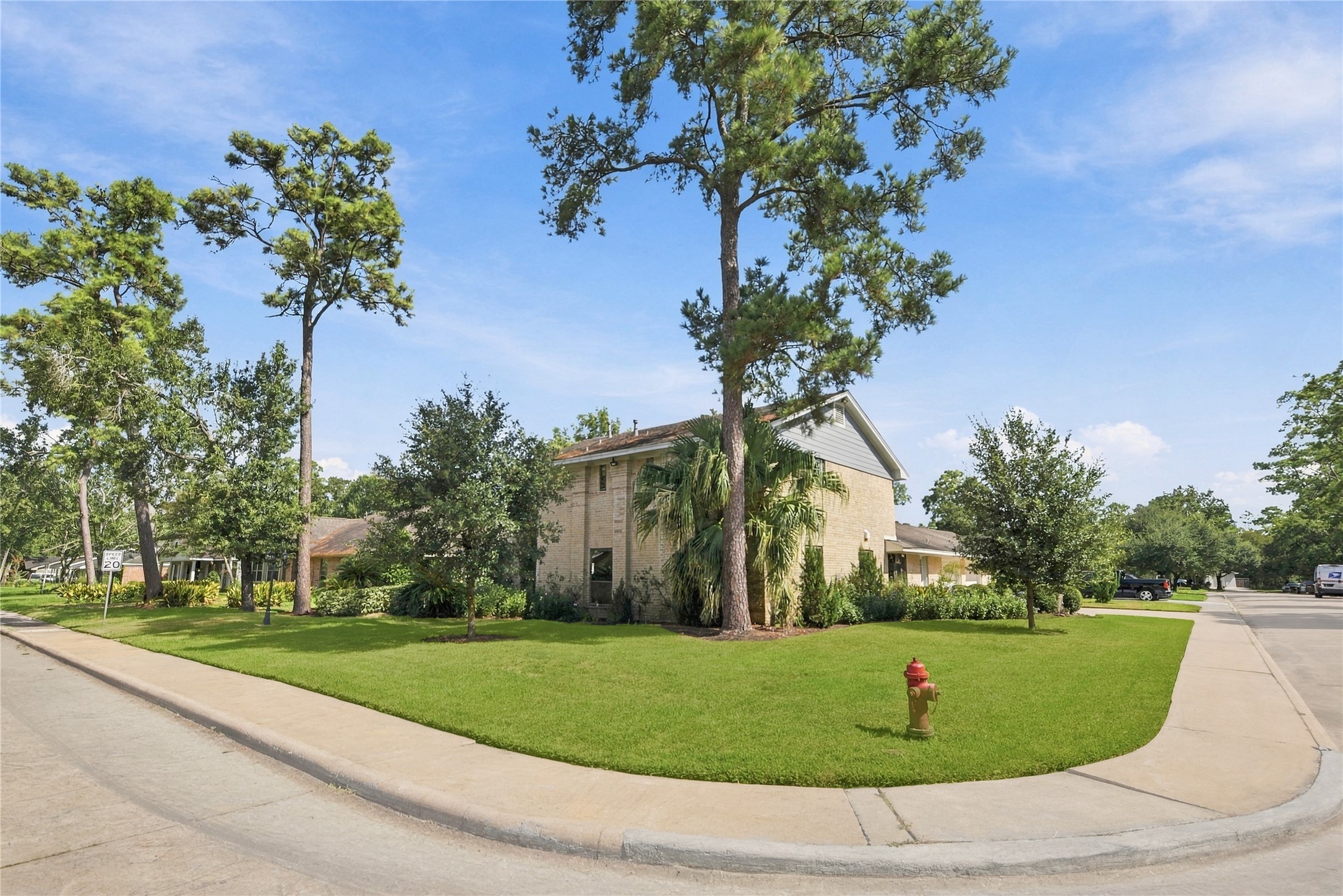 2711 WILLIAMSBURG DRIVE, Dickinson, TX 77539