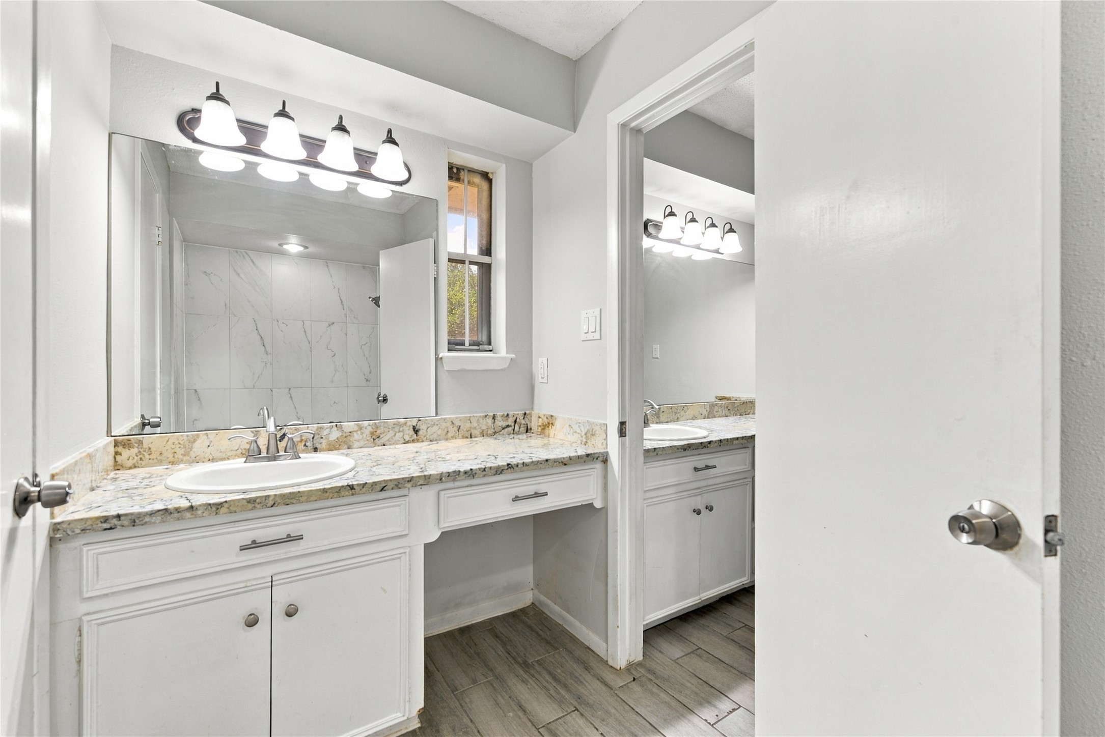 2711 WILLIAMSBURG DRIVE, Dickinson, TX 77539