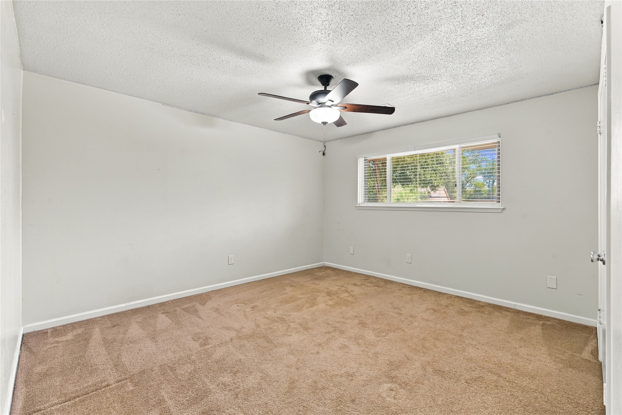 2711 WILLIAMSBURG DRIVE, Dickinson, TX 77539