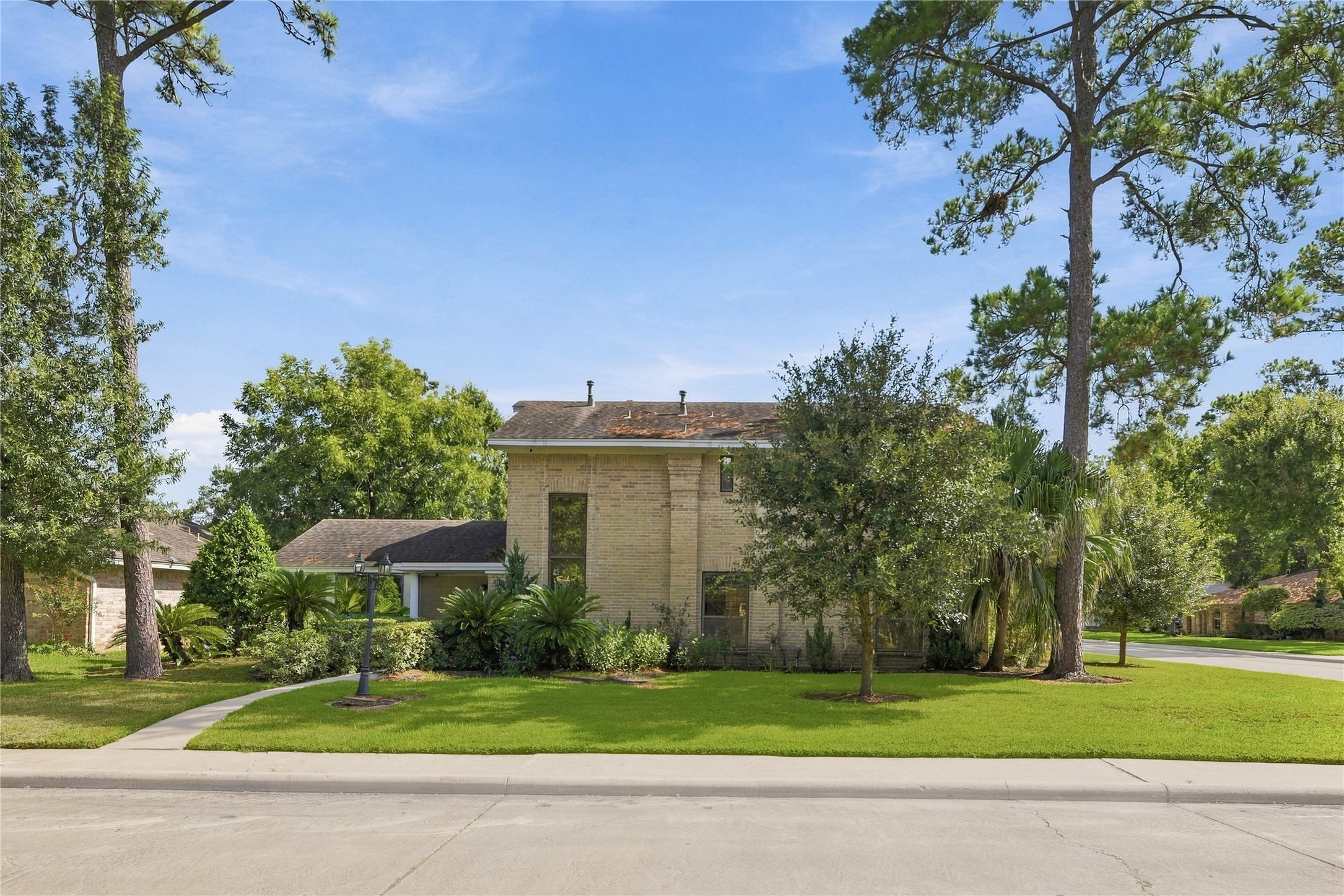 2711 WILLIAMSBURG DRIVE, Dickinson, TX 77539