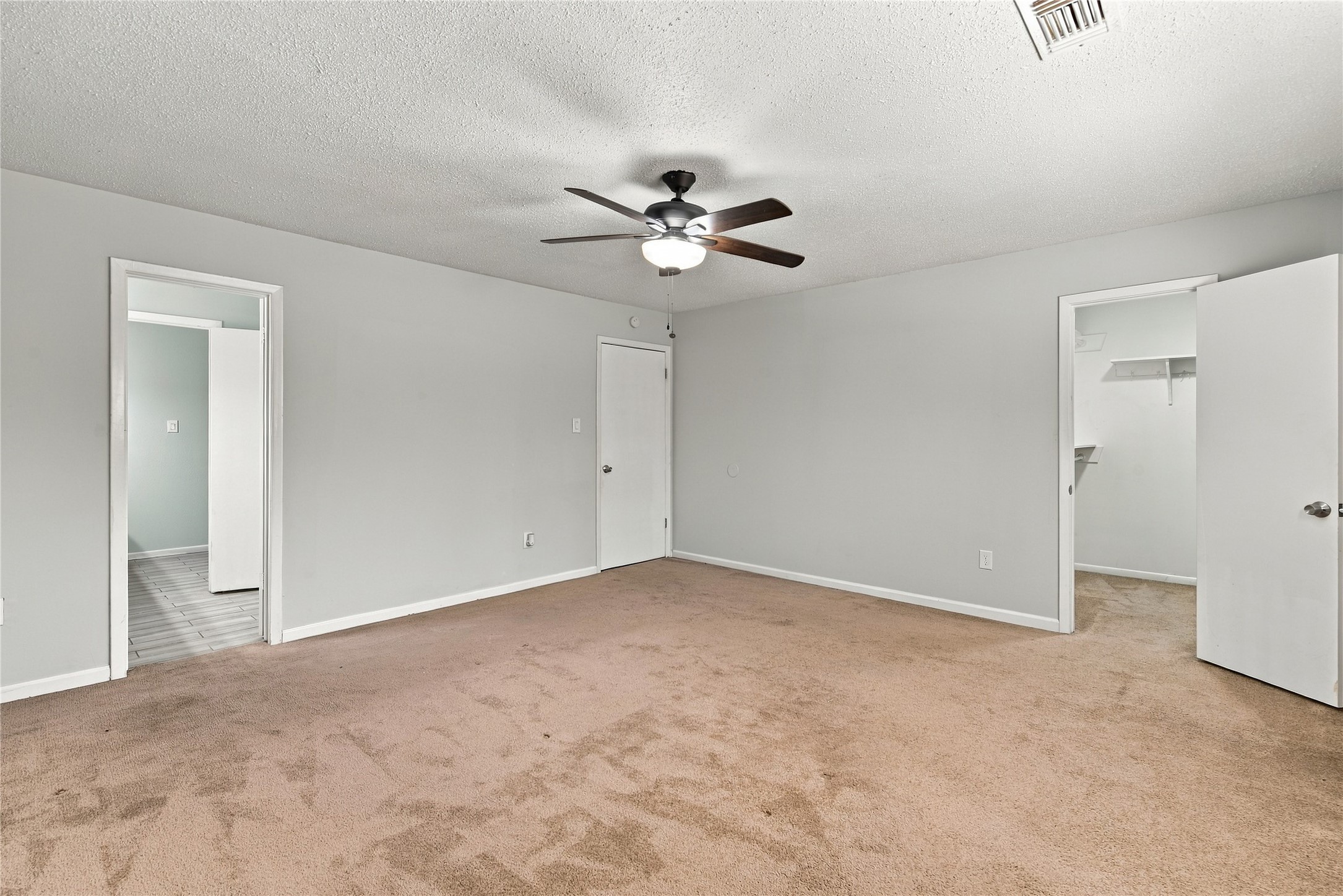 2711 WILLIAMSBURG DRIVE, Dickinson, TX 77539