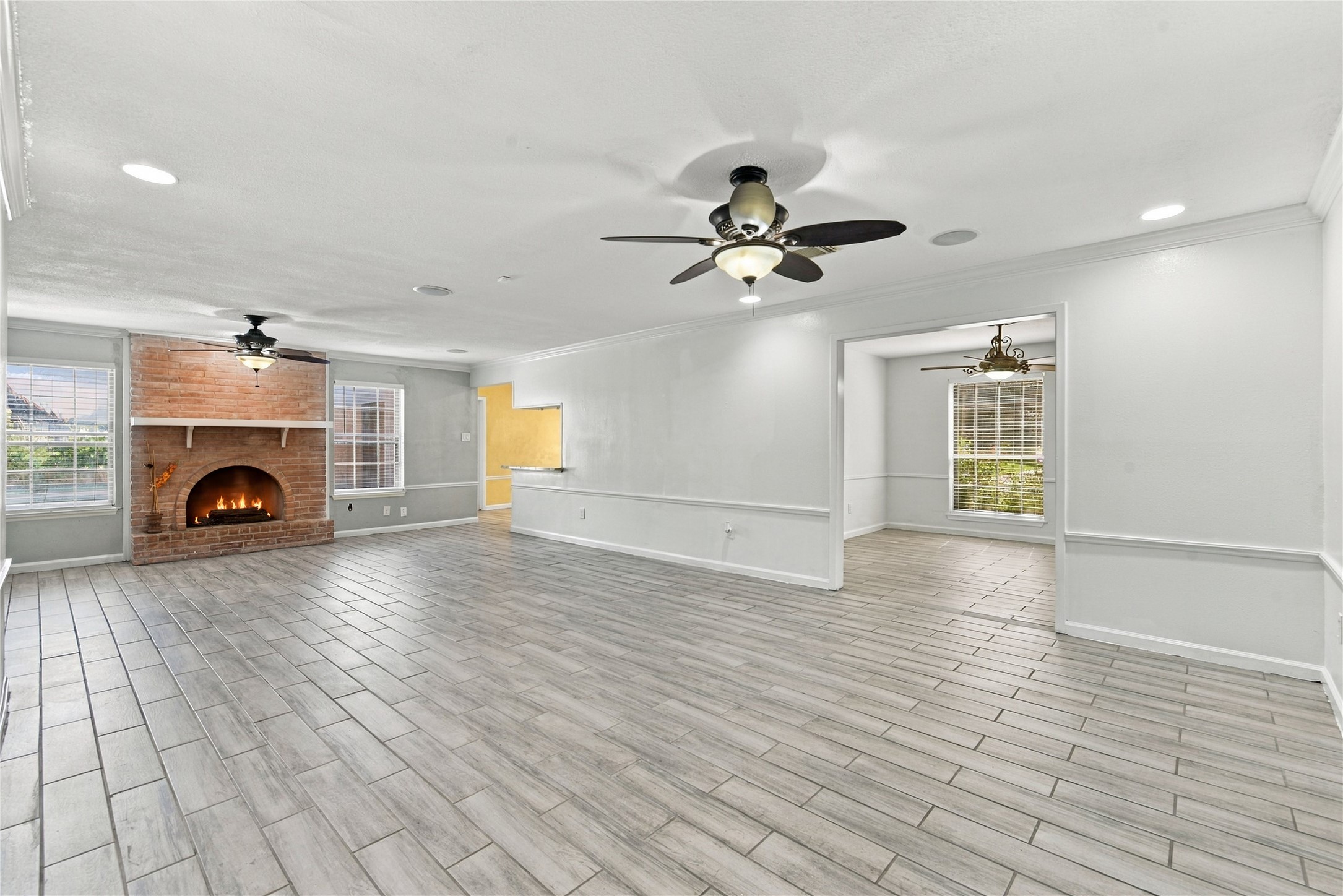 2711 WILLIAMSBURG DRIVE, Dickinson, TX 77539