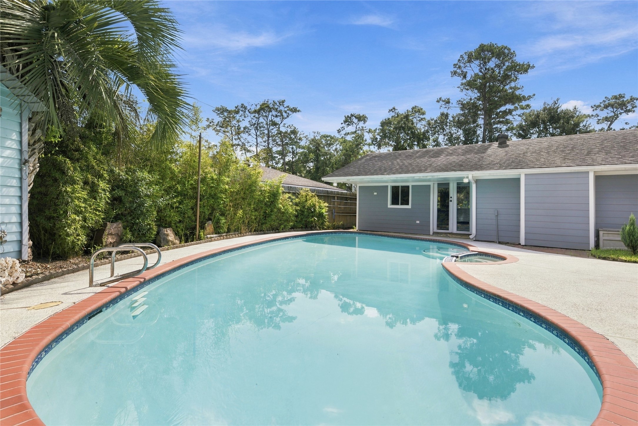 2711 WILLIAMSBURG DRIVE, Dickinson, TX 77539