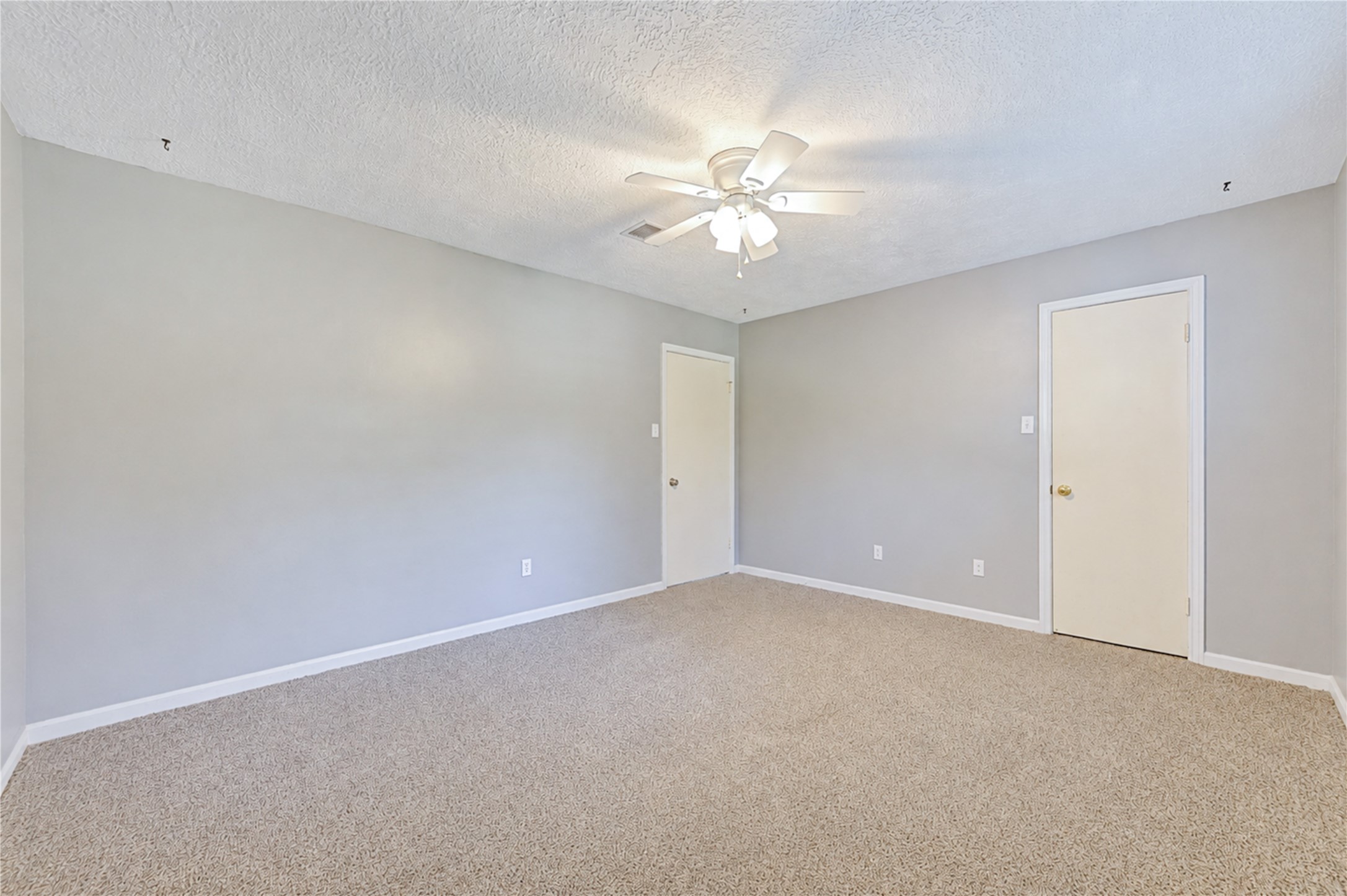 42.Spacious Secondary Bedroom#1 with Walk-In Closet