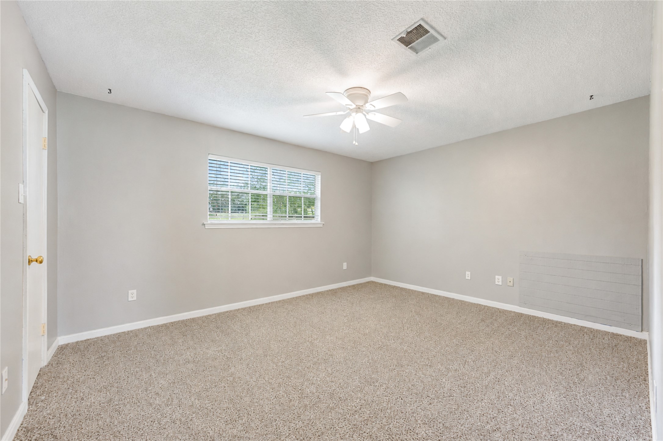 43.Spacious Secondary Bedroom#1