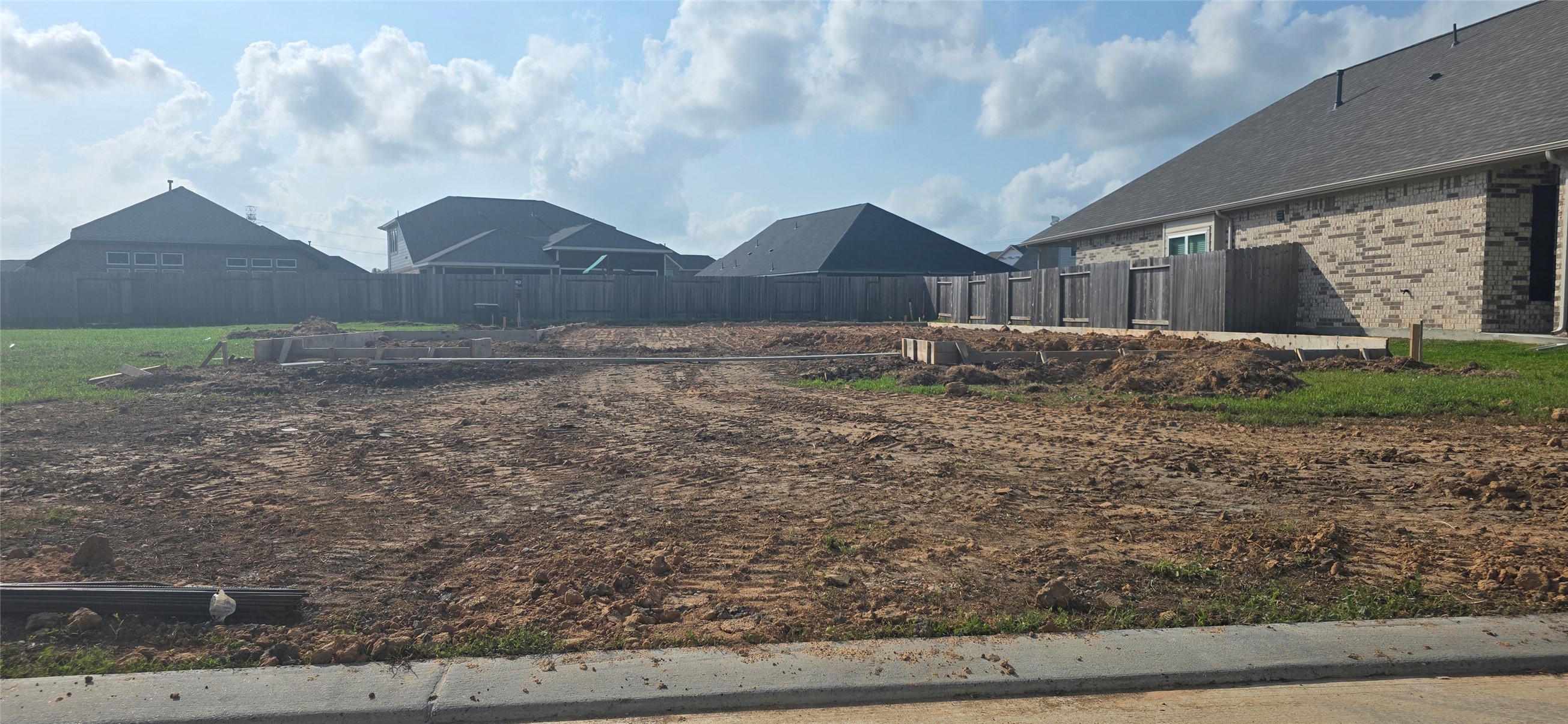 505 Pinot Noir Drive, Alvin, TX 77511