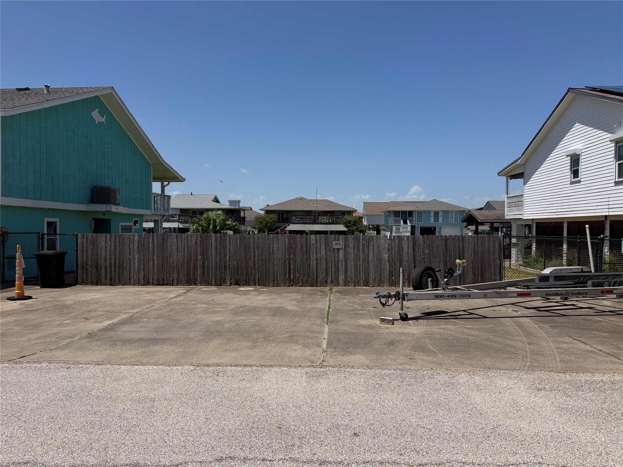 1173 Sailfish, Bayou Vista, TX 77563