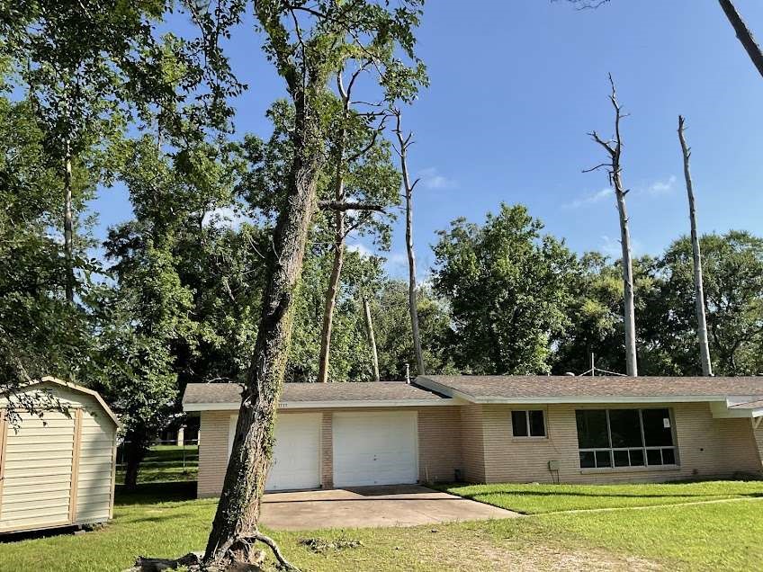 3515 Elm Drive, Dickinson, TX 77539