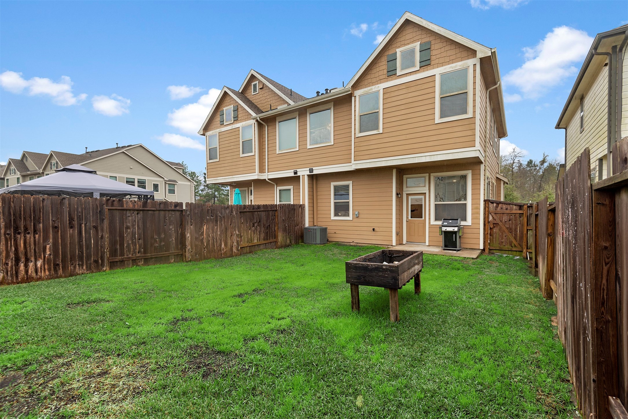 335 Biltmore Loop, Montgomery, TX 77316