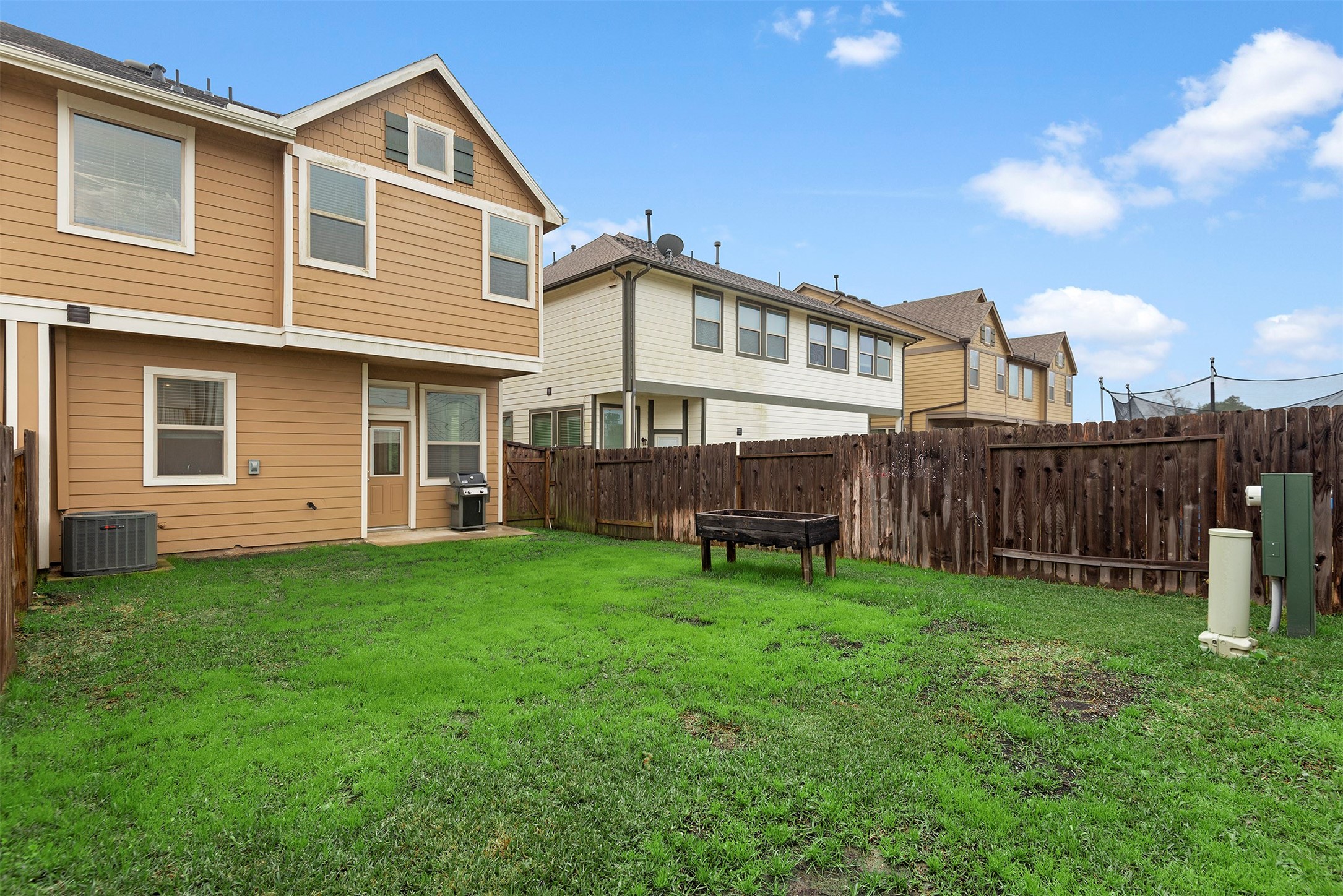 335 Biltmore Loop, Montgomery, TX 77316