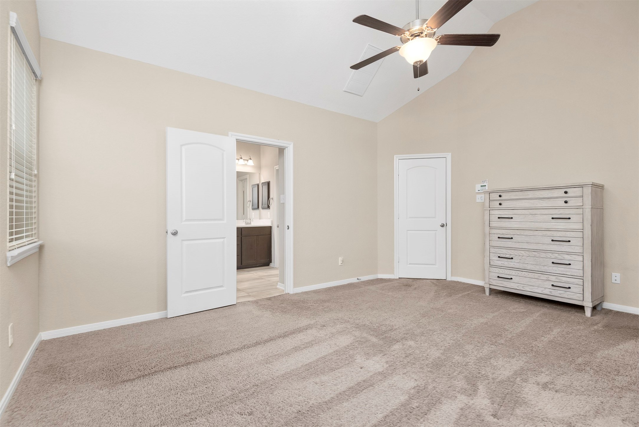 335 Biltmore Loop, Montgomery, TX 77316