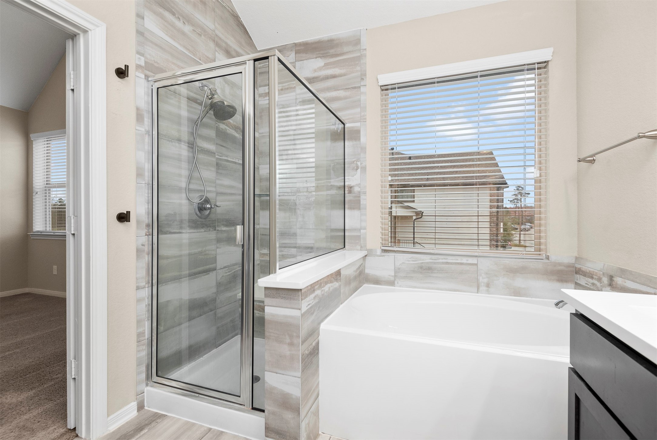335 Biltmore Loop, Montgomery, TX 77316