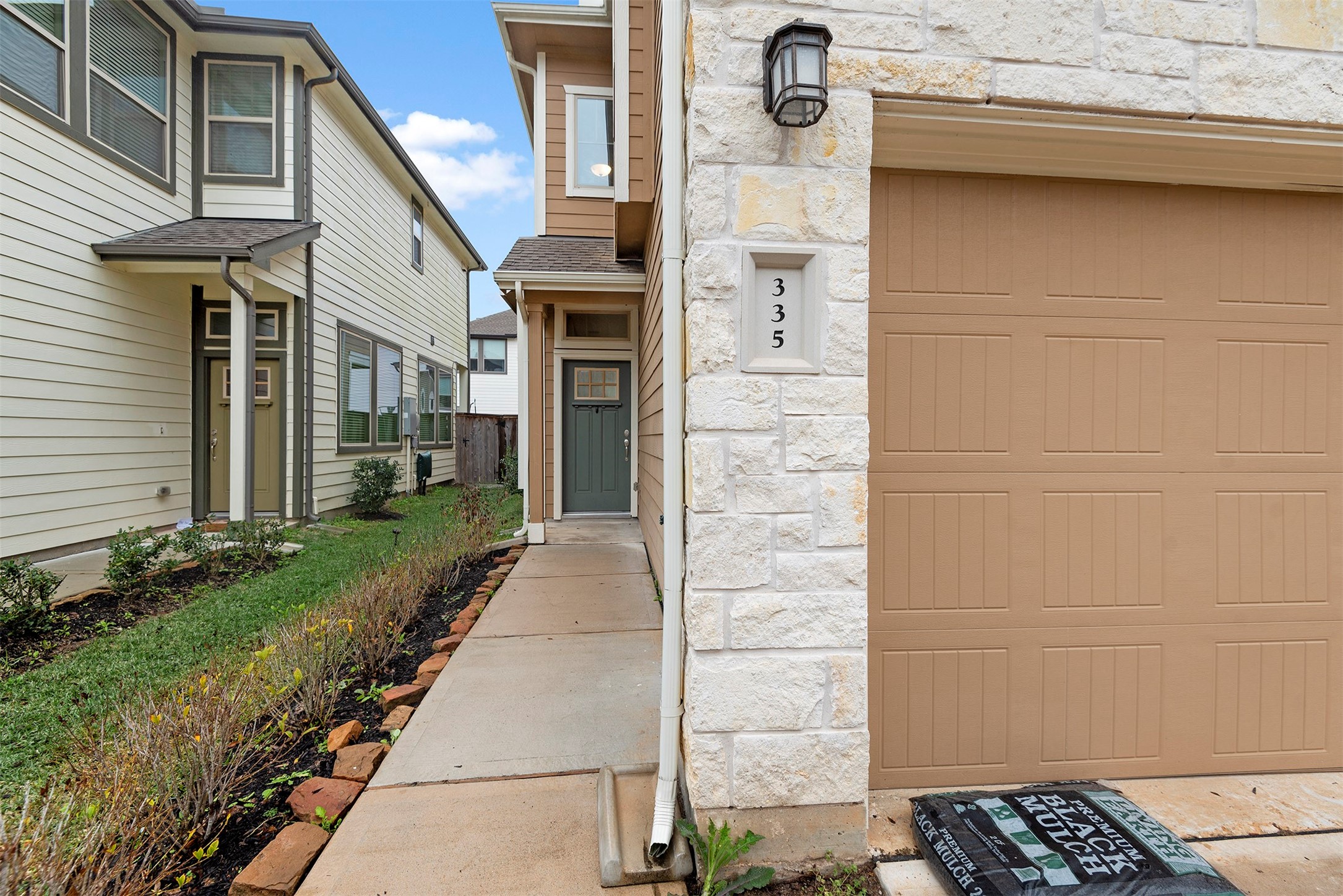 335 Biltmore Loop, Montgomery, TX 77316
