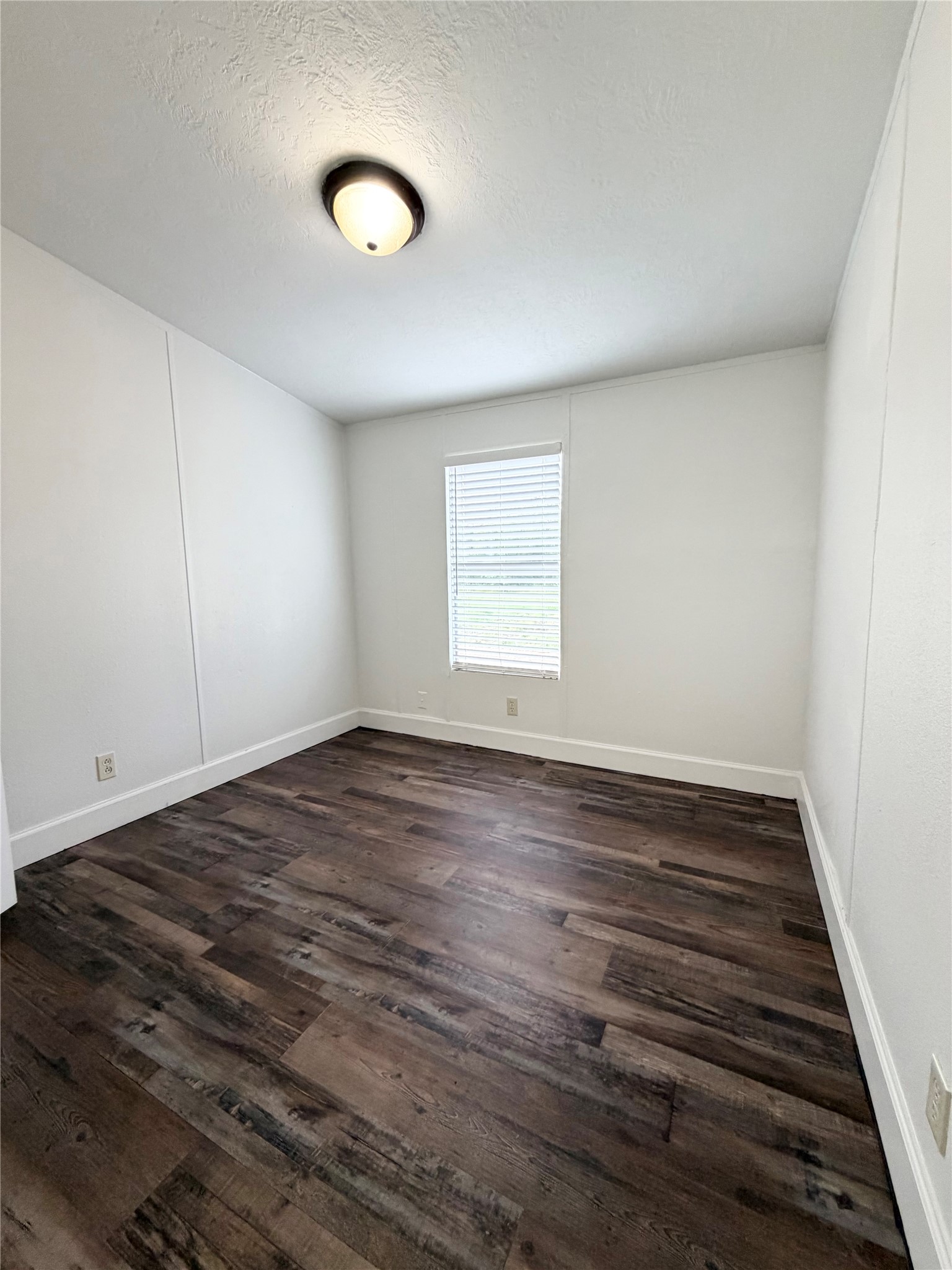 5323 N Redell Road, Baytown, TX 77521