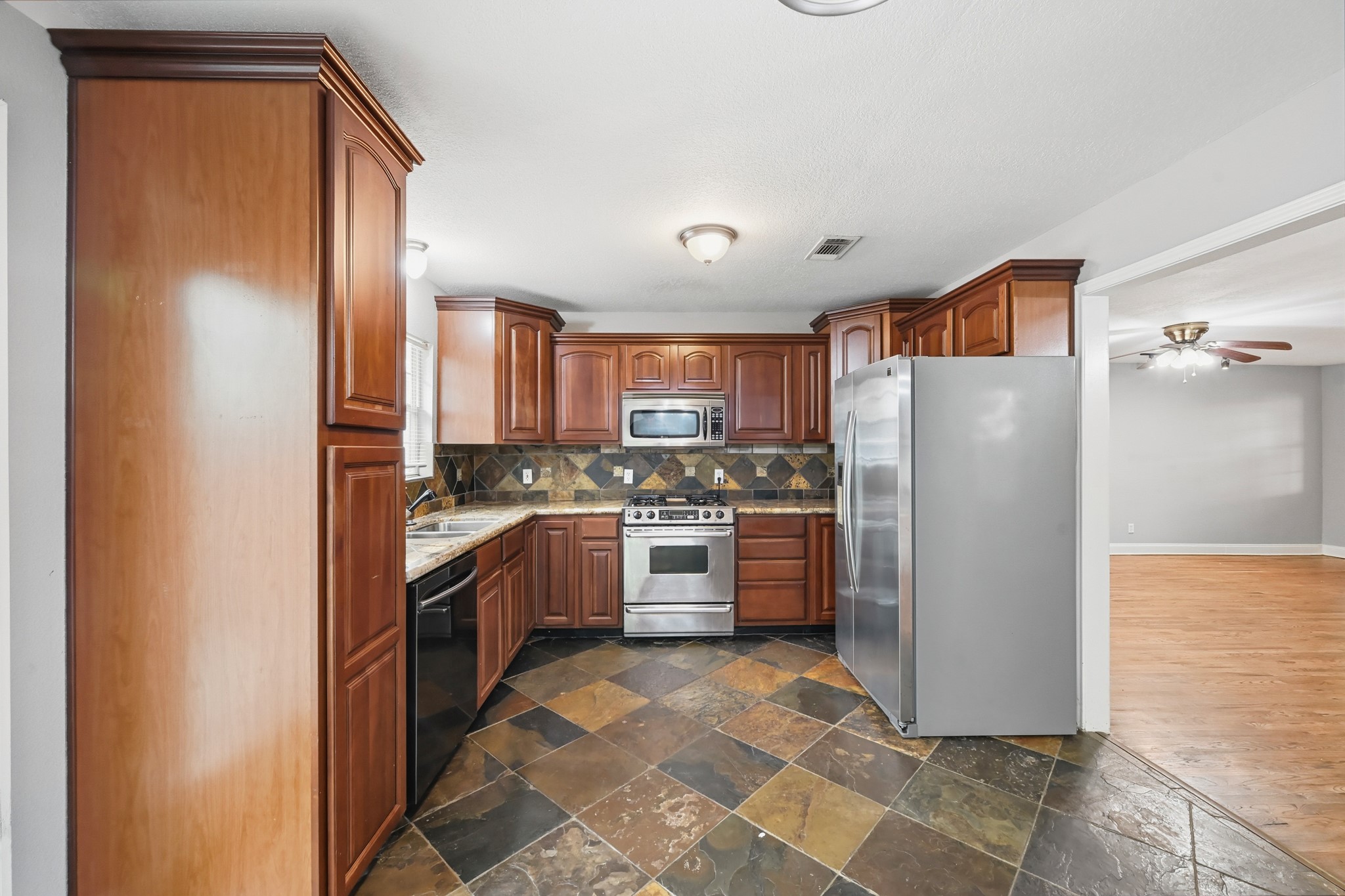 5314 Angelo Street, Houston, TX 77009