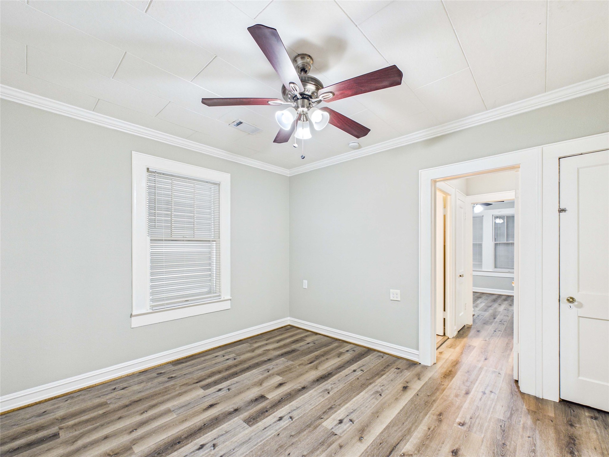 917 Laurel Street, La Marque, TX 77568