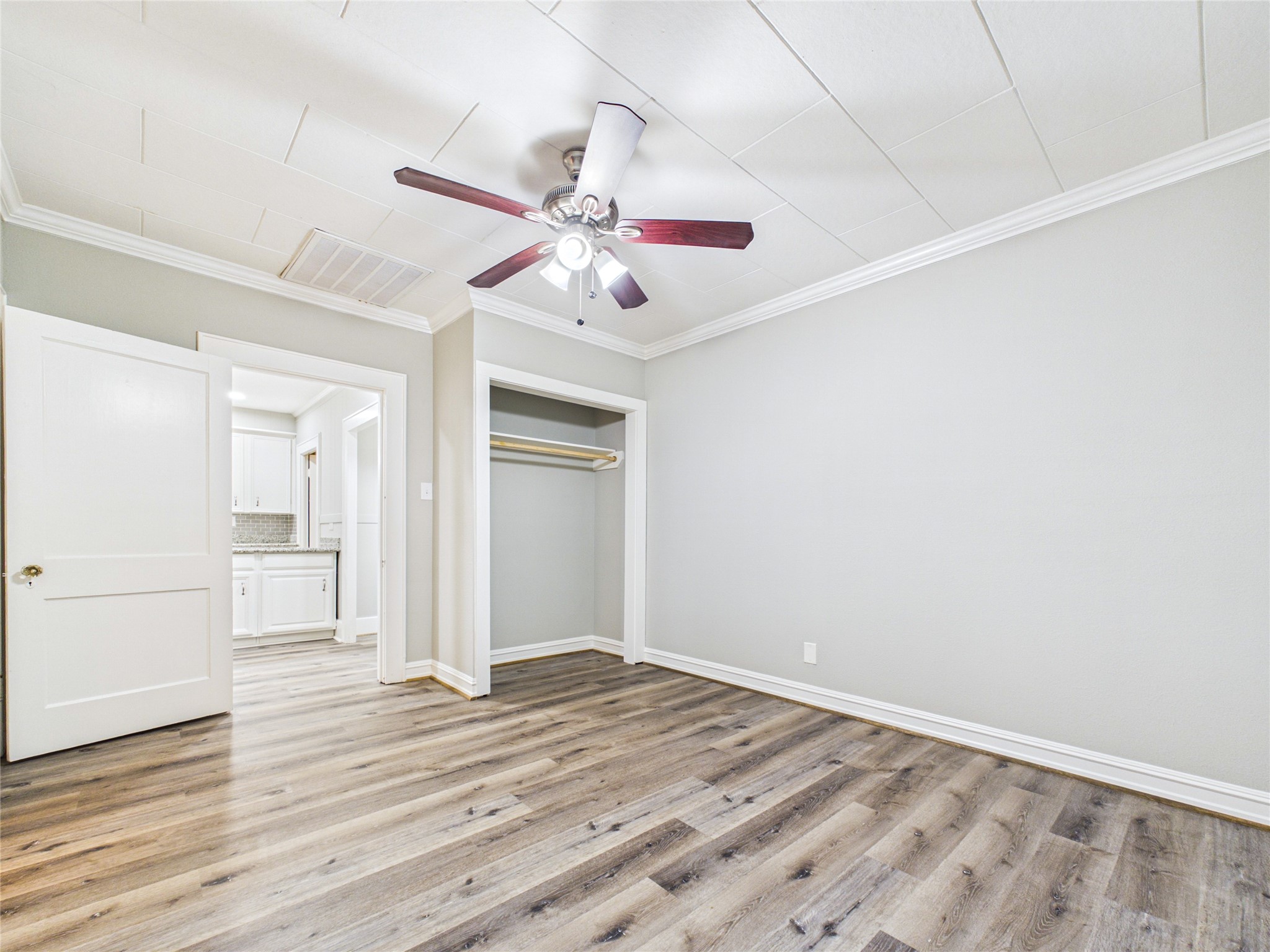 917 Laurel Street, La Marque, TX 77568