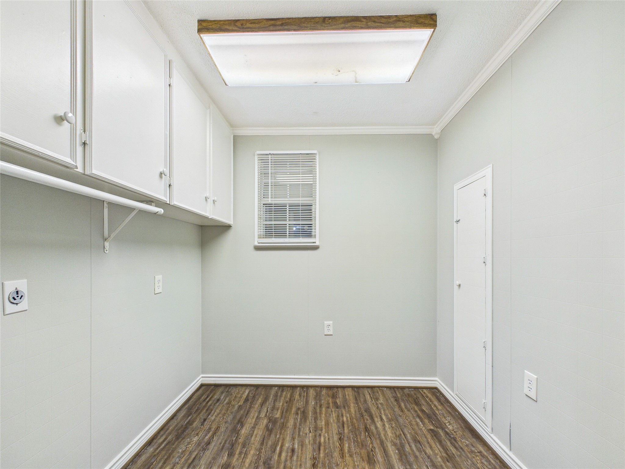 Utility Room located off the primary bedroom