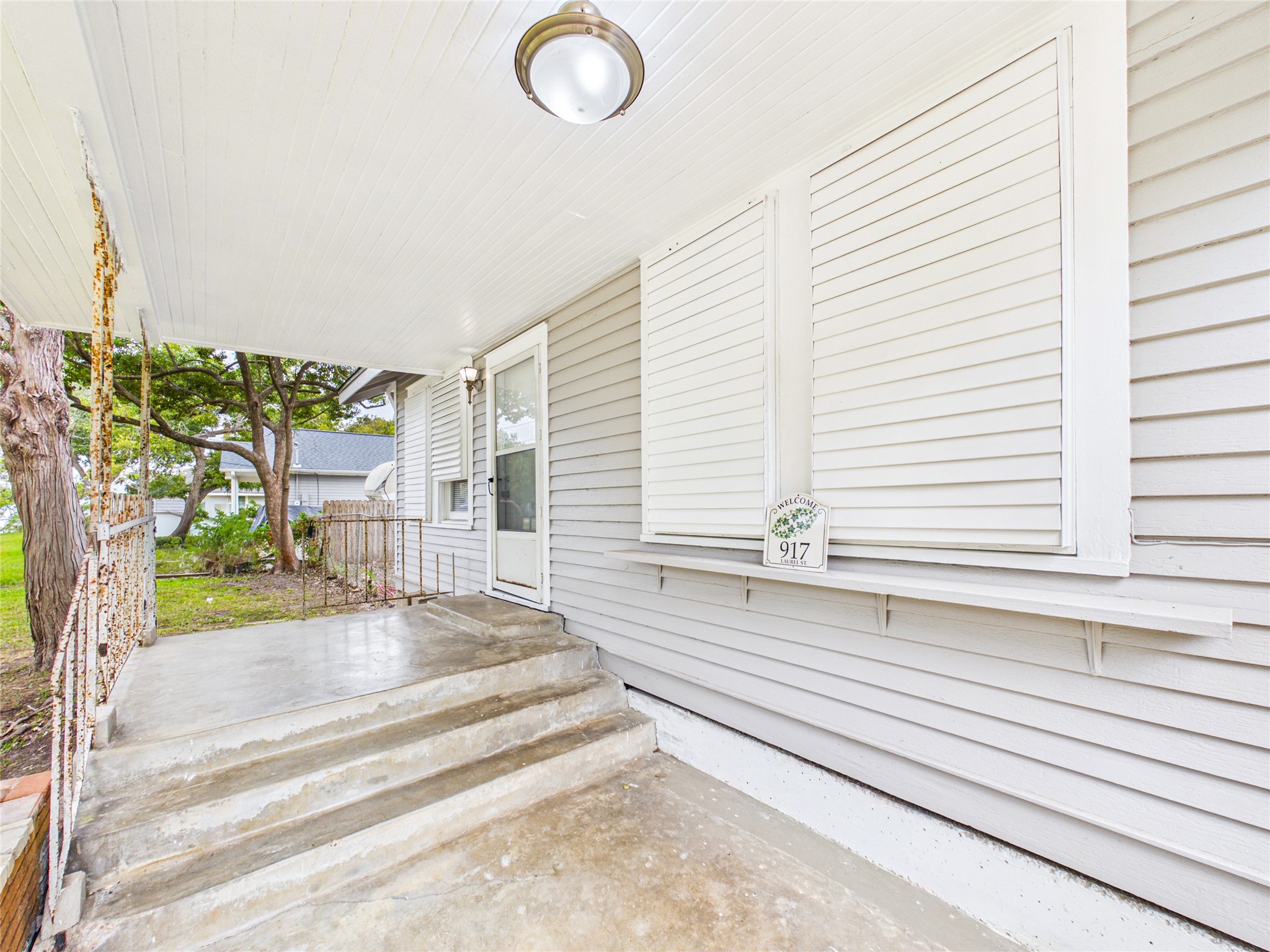917 Laurel Street, La Marque, TX 77568