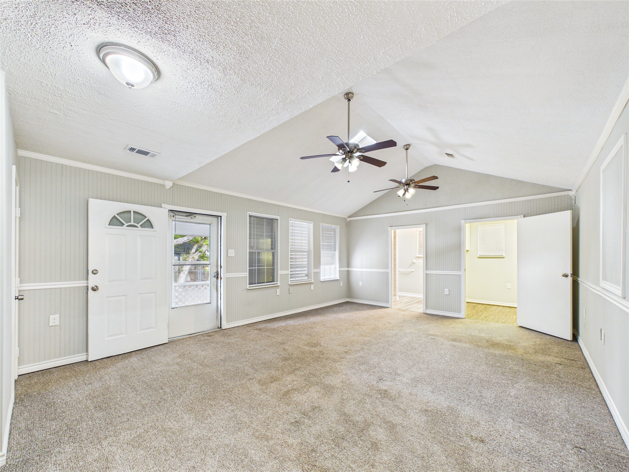 Access to the screened-in patio from primary bedroom