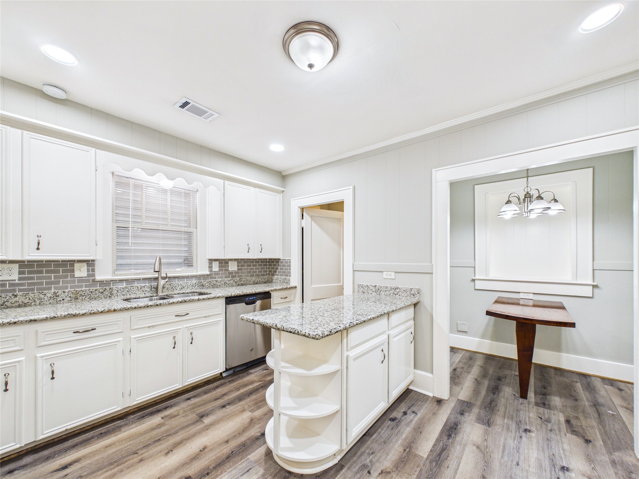 917 Laurel Street, La Marque, TX 77568
