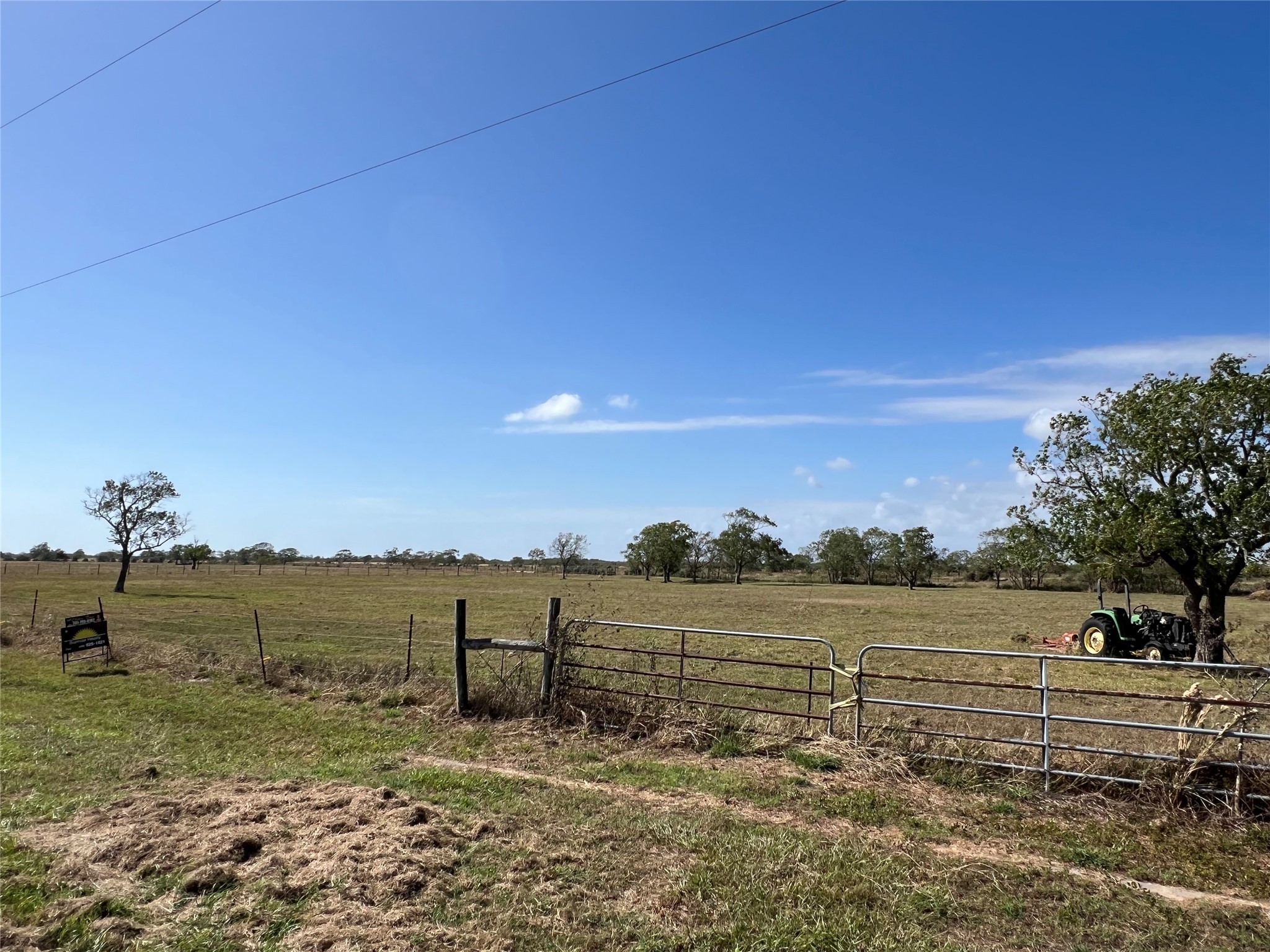 000 Redfish Drive, Hitchcock, TX 77563
