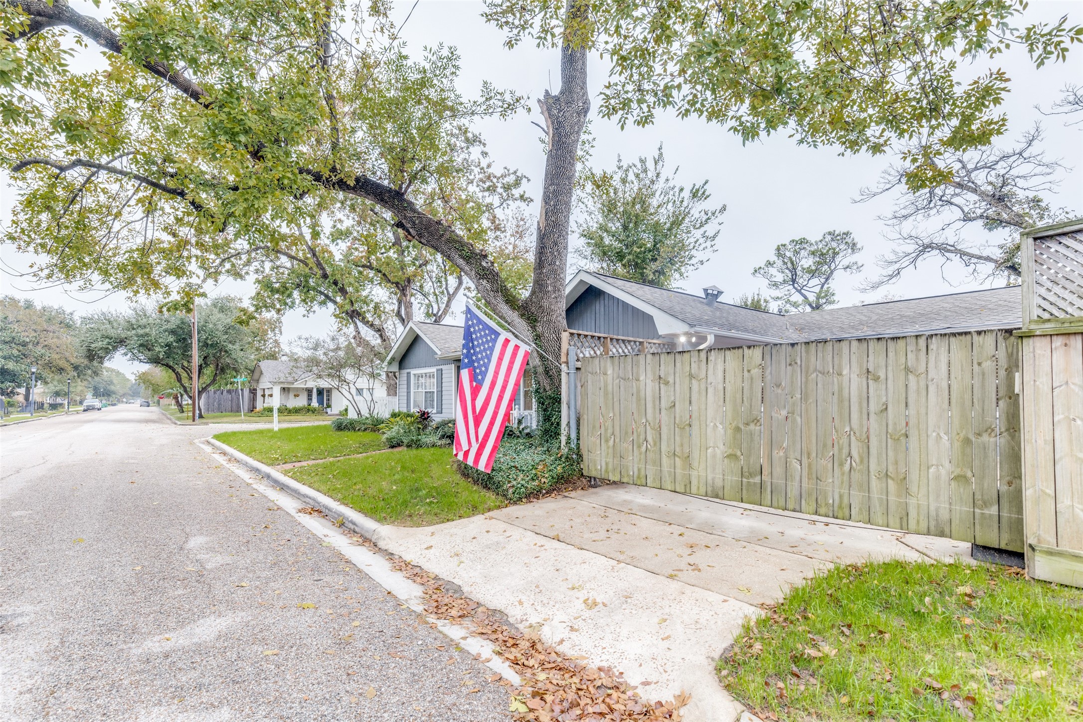 4035 Oak Ridge Street, Houston, TX 77009