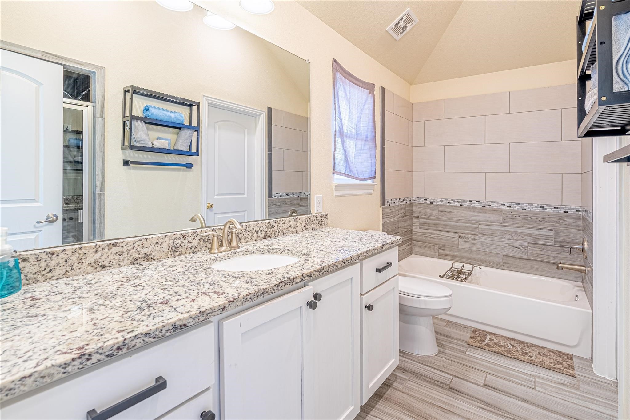 8211 Cannon Street, Houston, TX 77051