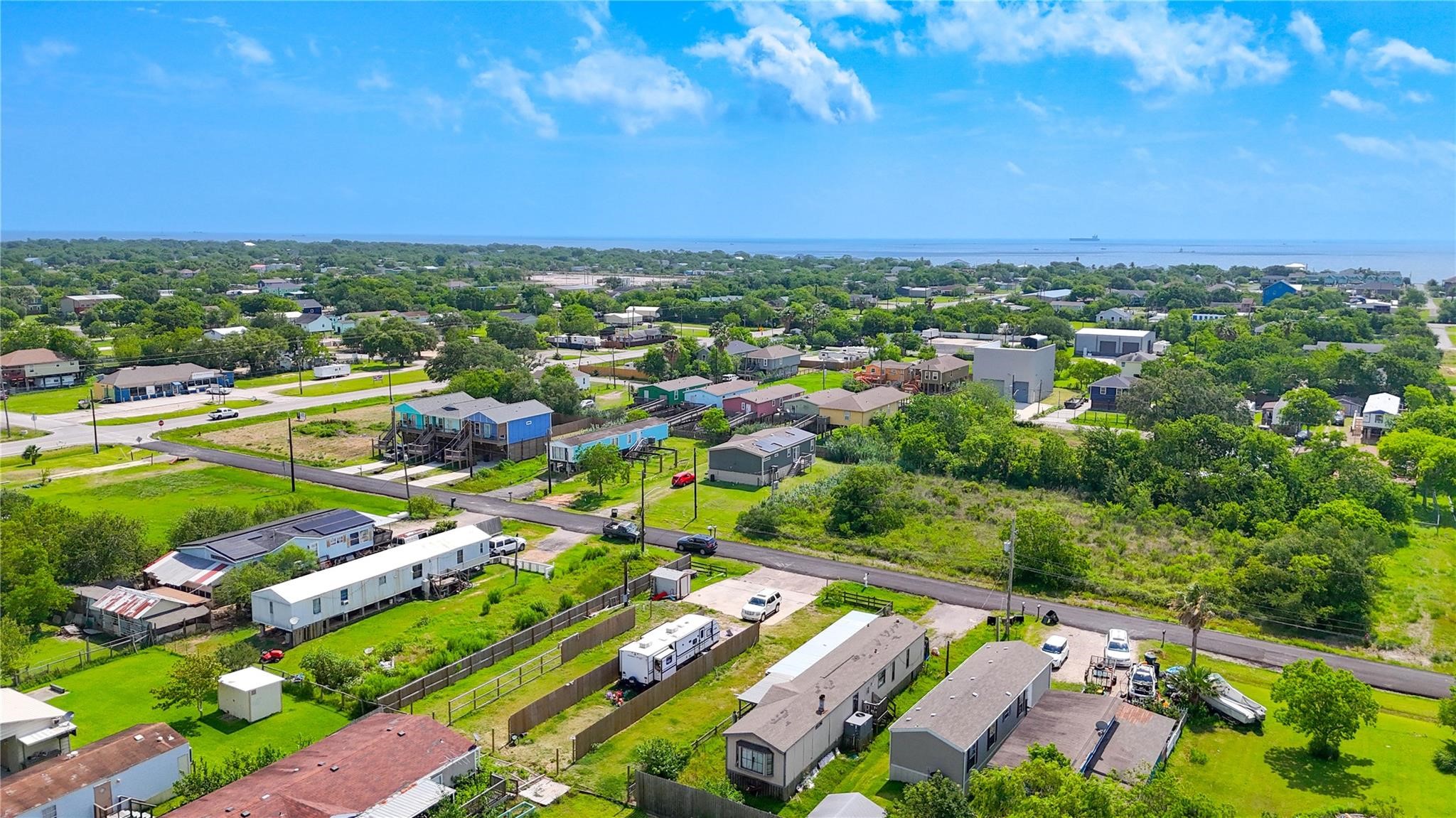 936 13th Street, Dickinson, TX 77539 936 13th Street, Dickinson, TX 77539