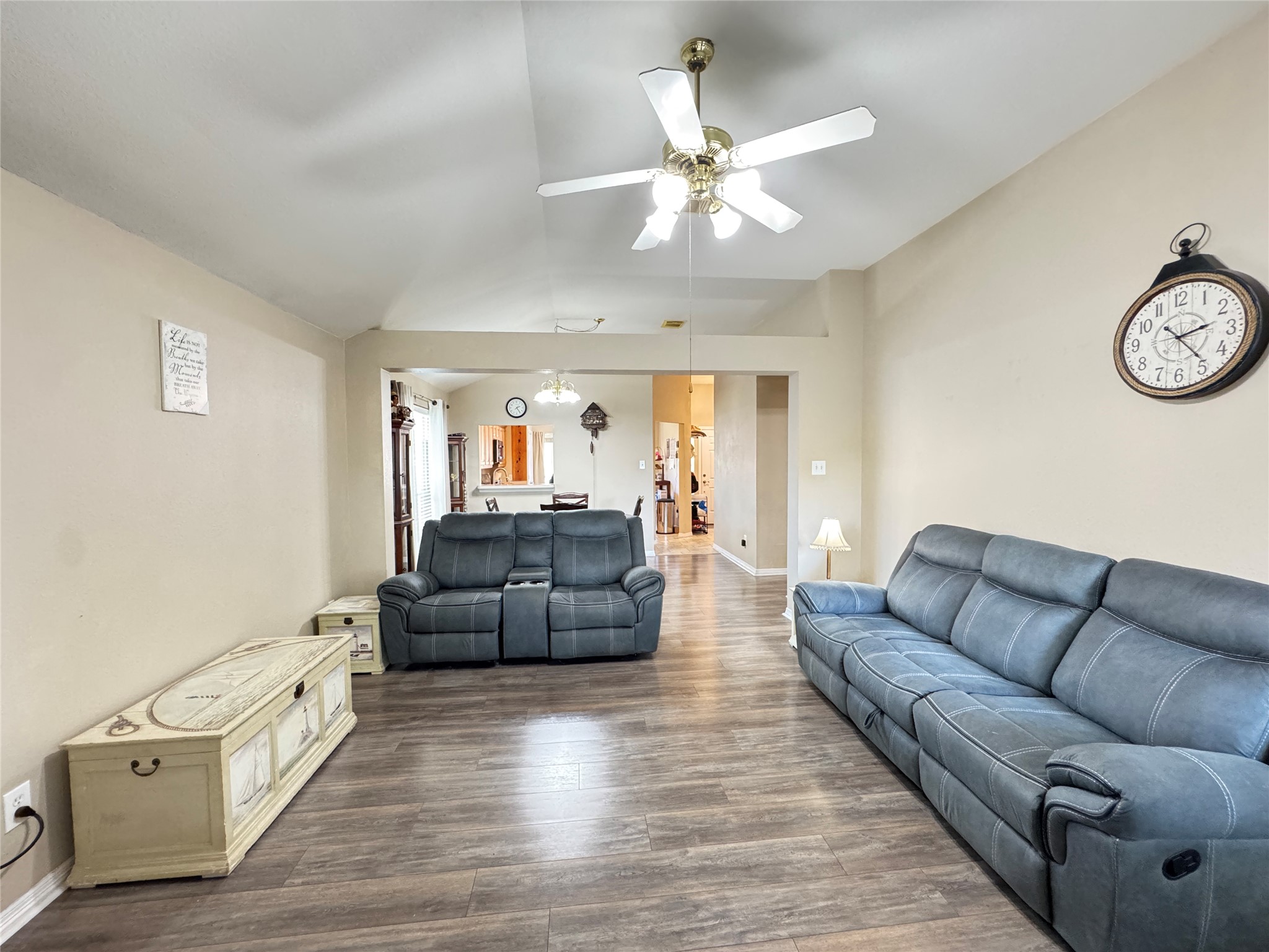 5427 Chase Wood Drive, Bacliff, TX 77518 5427 Chase Wood Drive, Bacliff, TX 77518