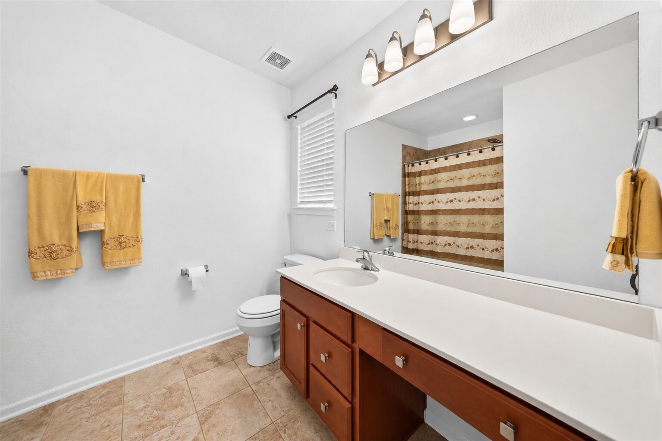 2nd bathroom