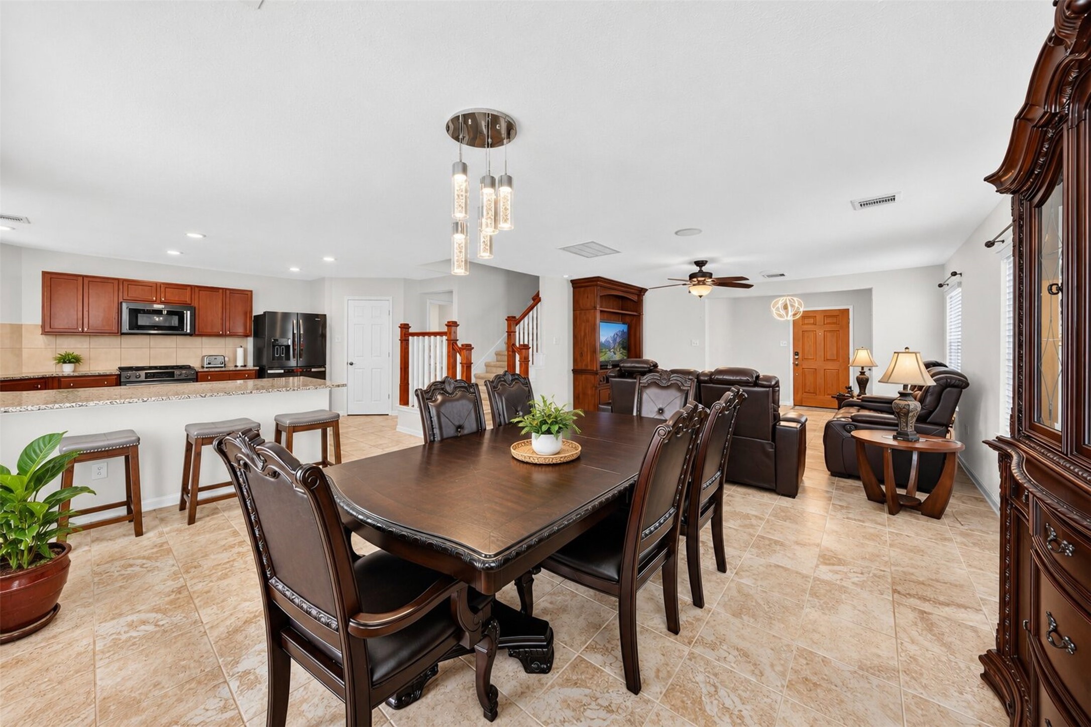 2627 White Bluff Lane, Houston, TX 77038