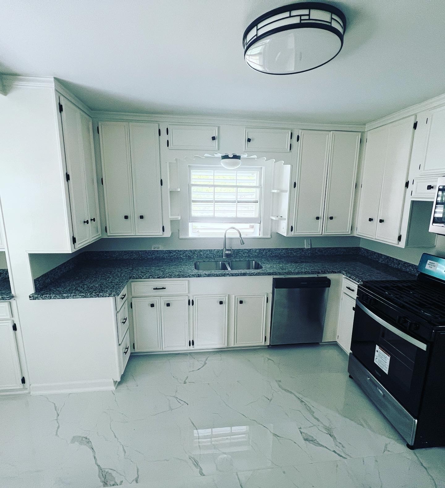 7017 2nd Street, #B, Hitchcock, TX 77563