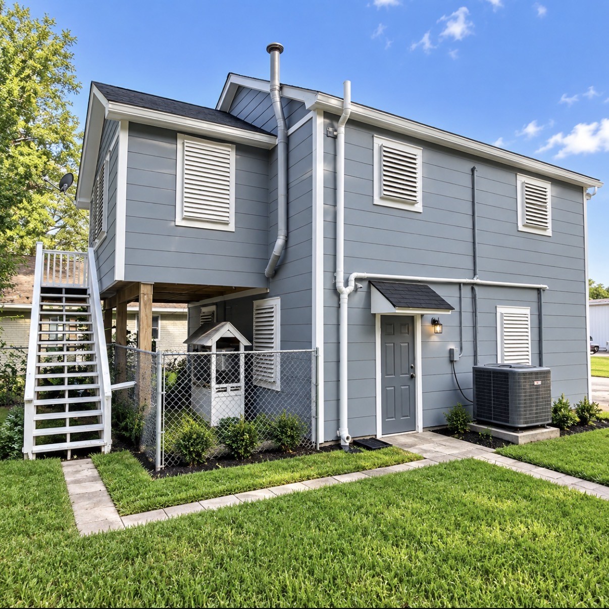 7017 2nd Street, #B, Hitchcock, TX 77563