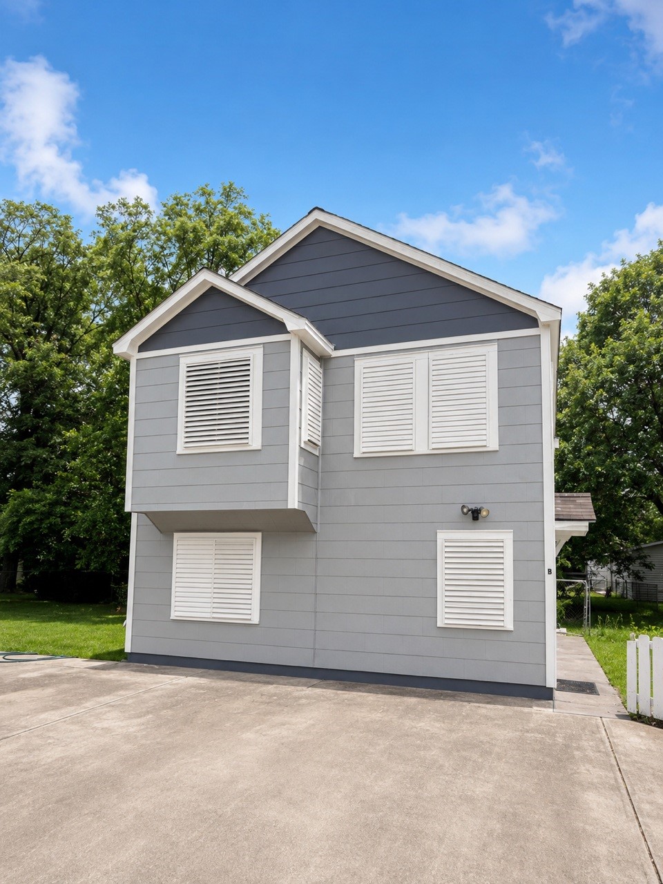 7017 2nd Street, #B, Hitchcock, TX 77563