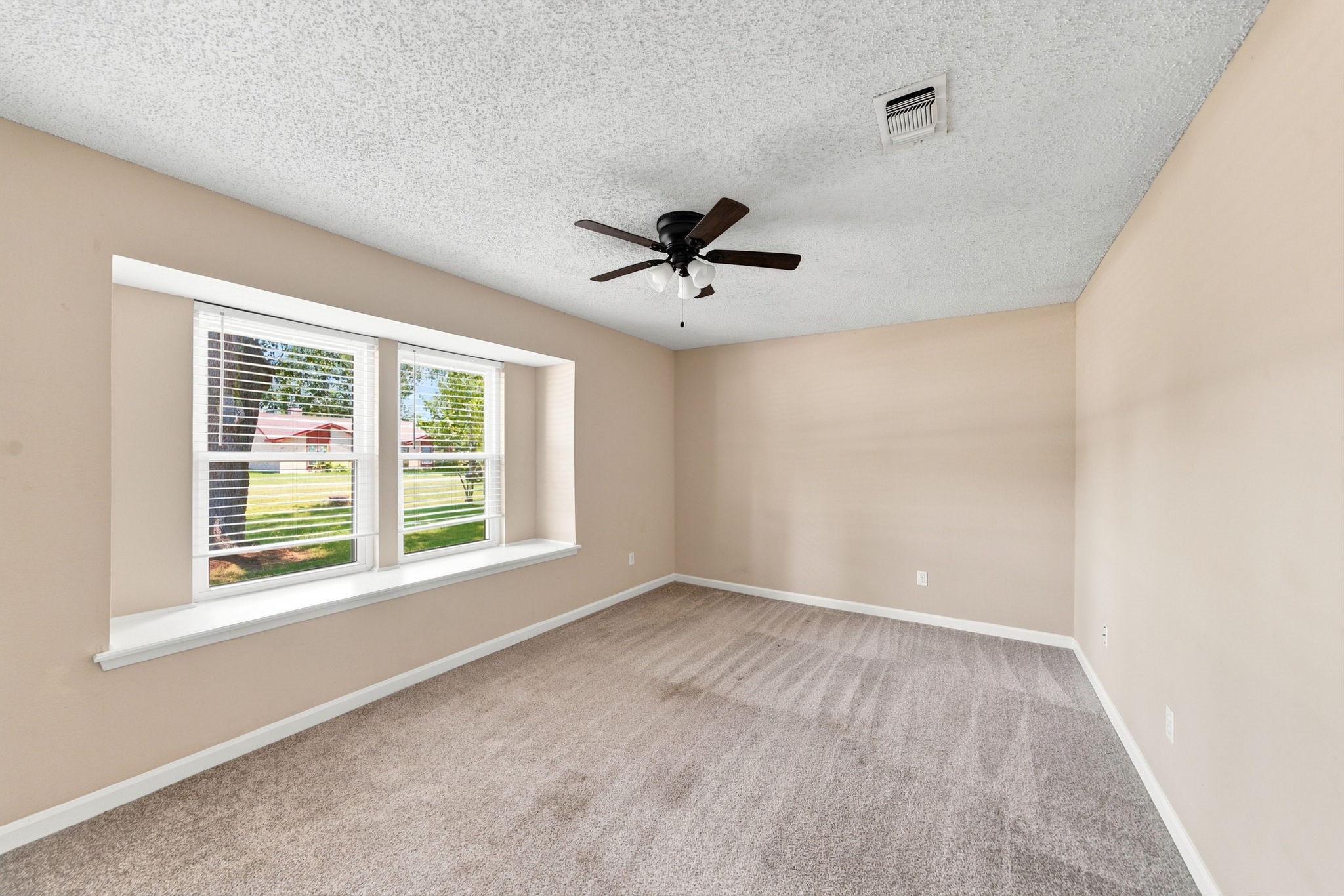 Fourth bedroom